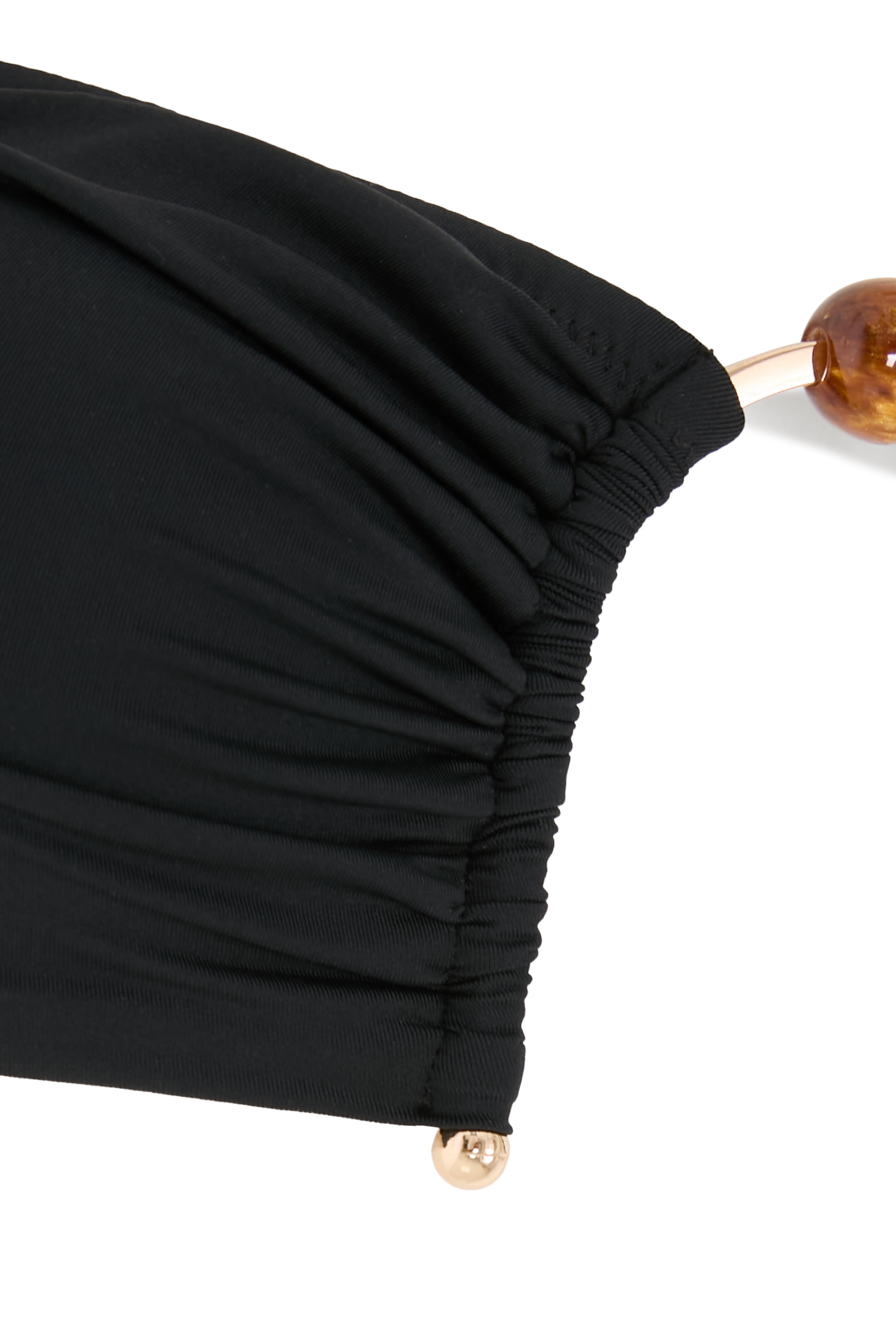 بلوزة زهارا بلا حمالات