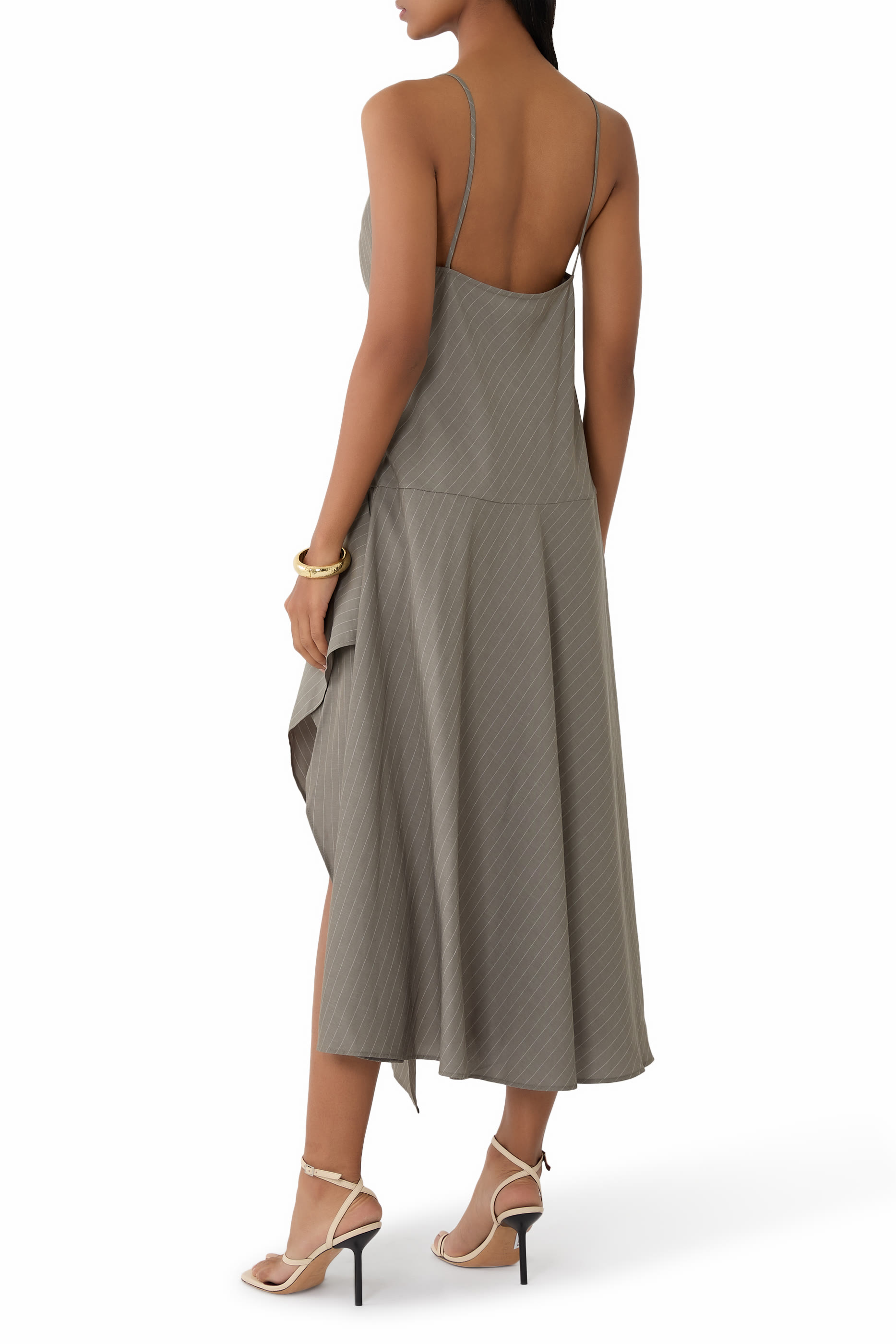 فستان سهل الارتداء بتصميم غير متماثل