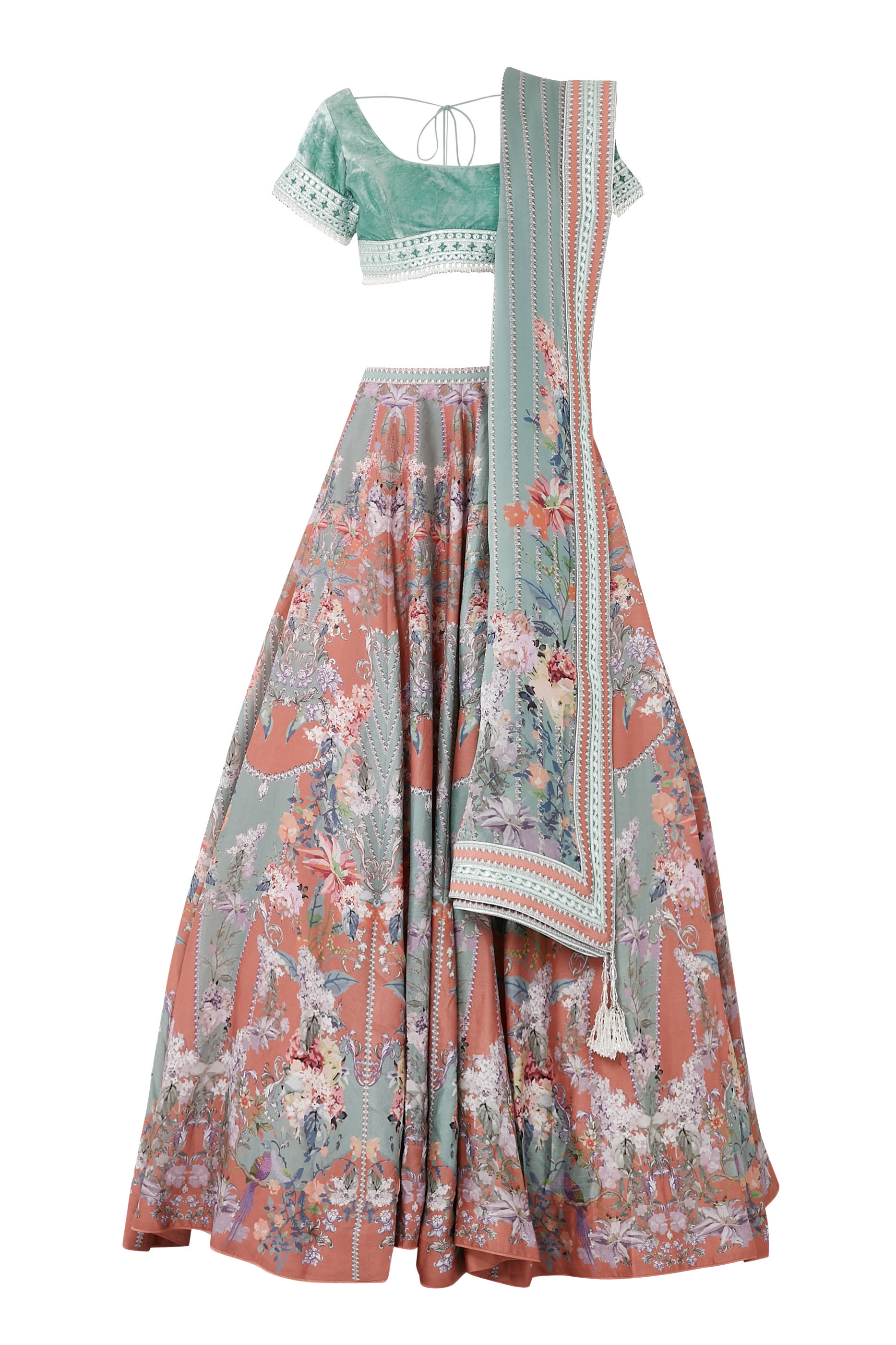 طقم هارمونيا ليهينغا بطبعات زهور