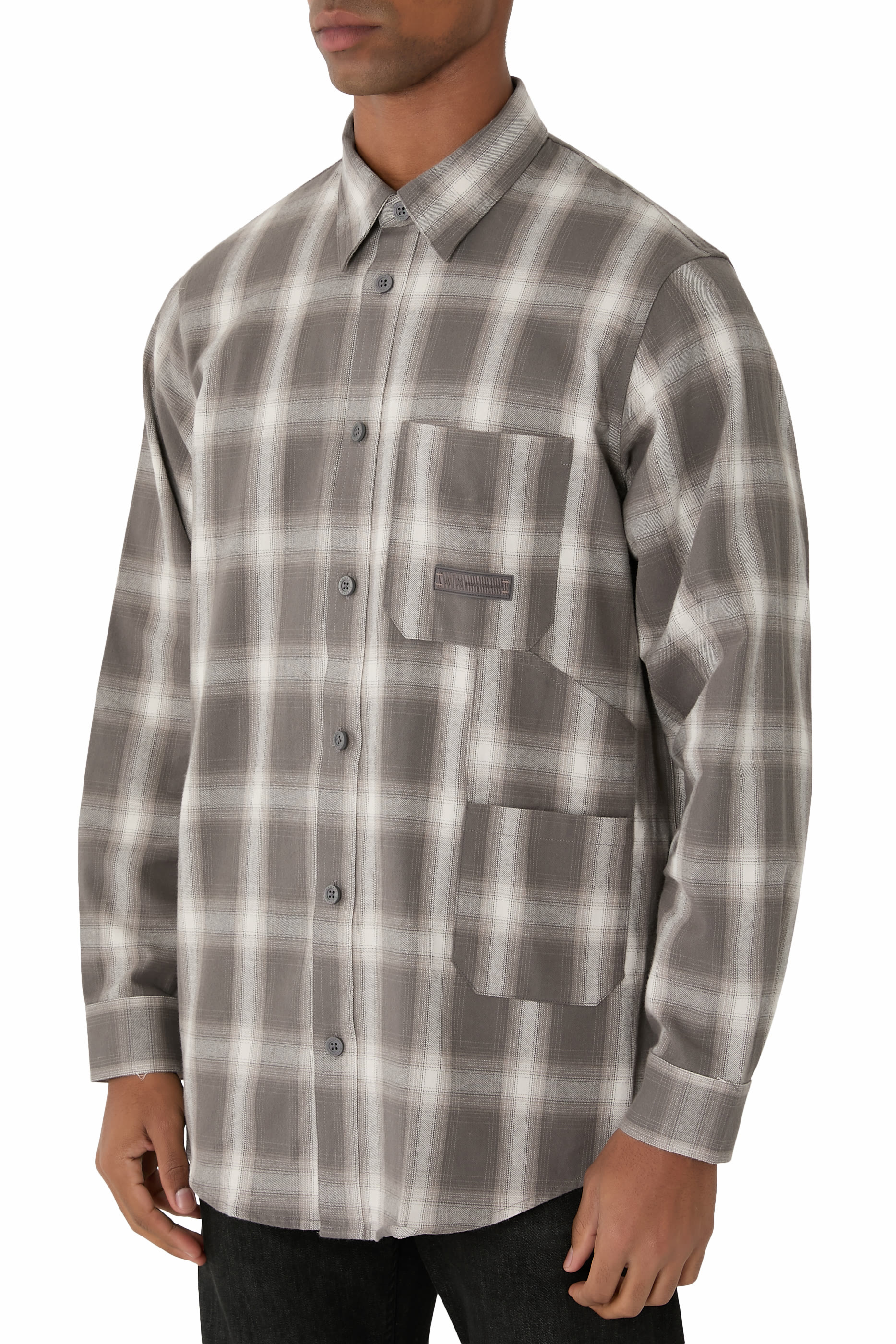 قميص بنقشة مربعات وقصة عادية 