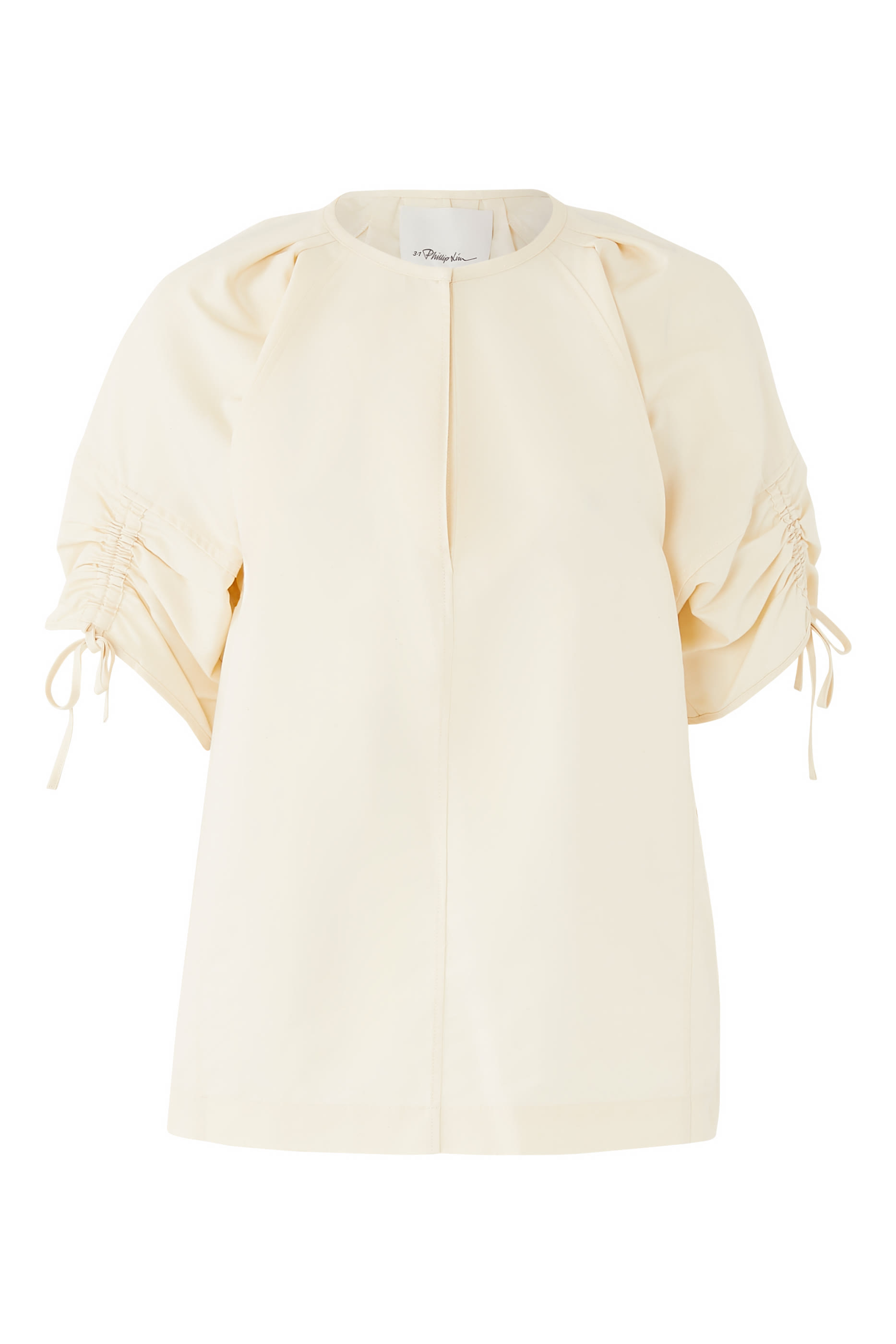 بلوزة بأكمام برباط تضييق وياقة ضيقة