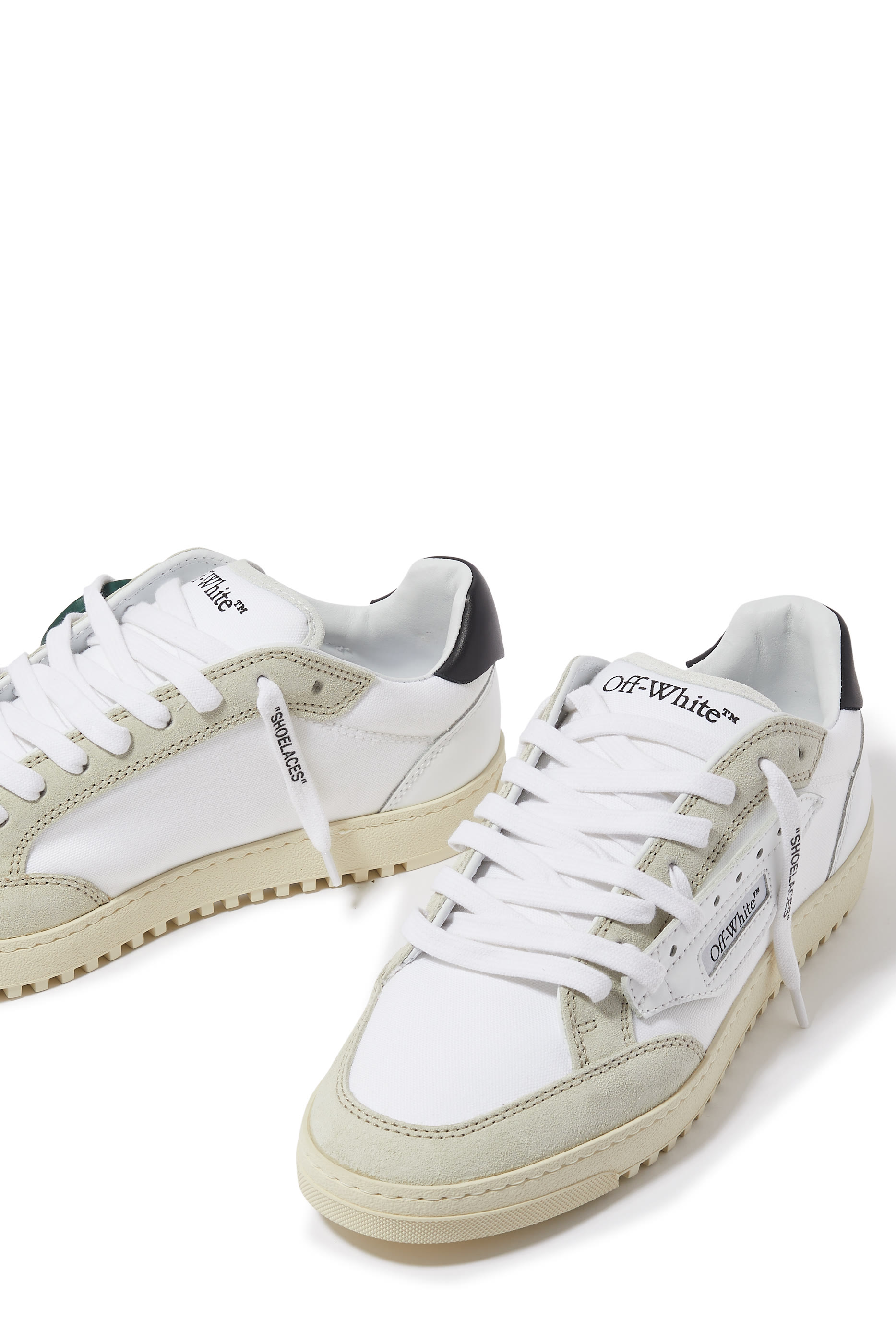 سنيكرز 5.0 بكاحل منخفض جلد