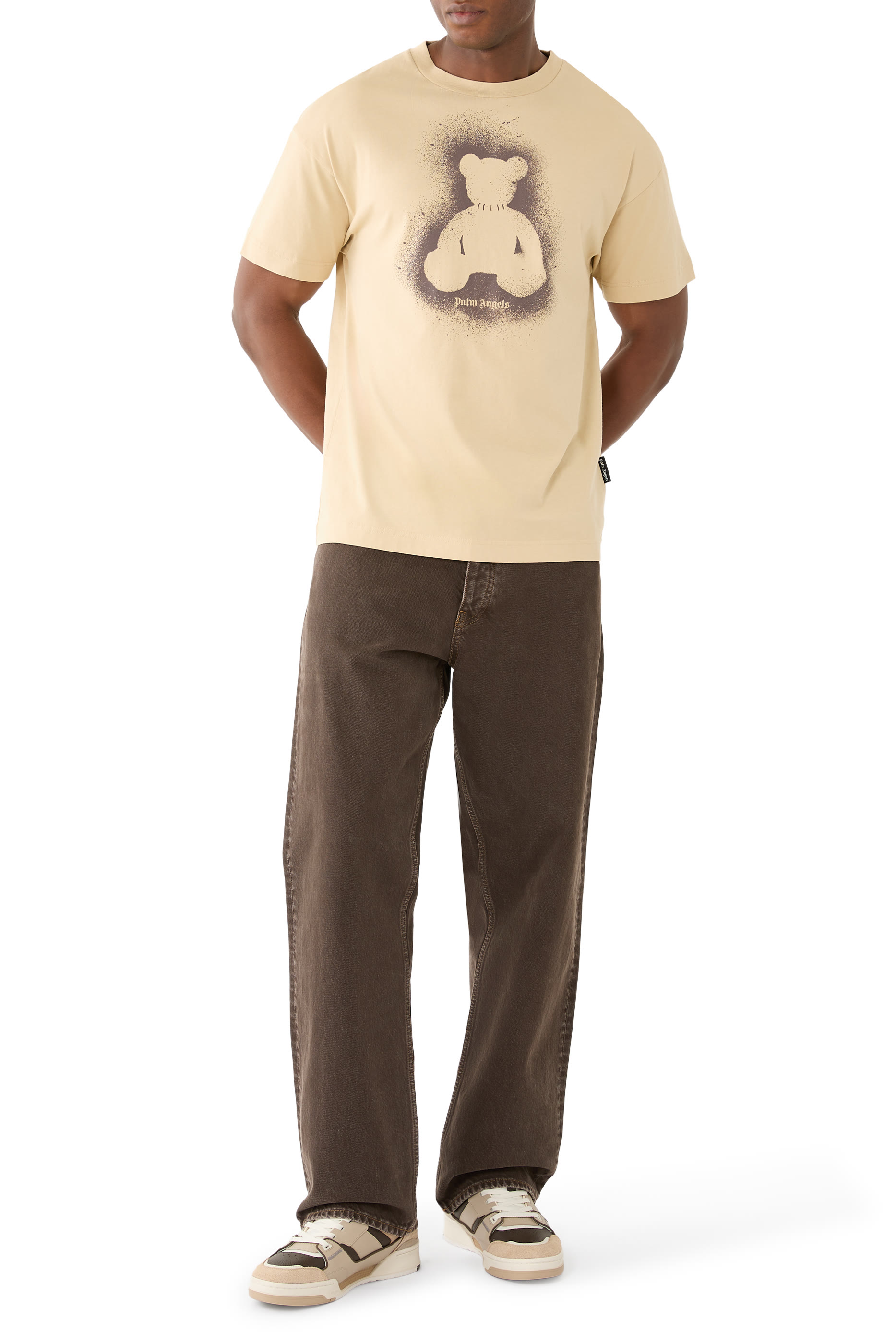 تيشيرت بطبعة دب ببخاخ