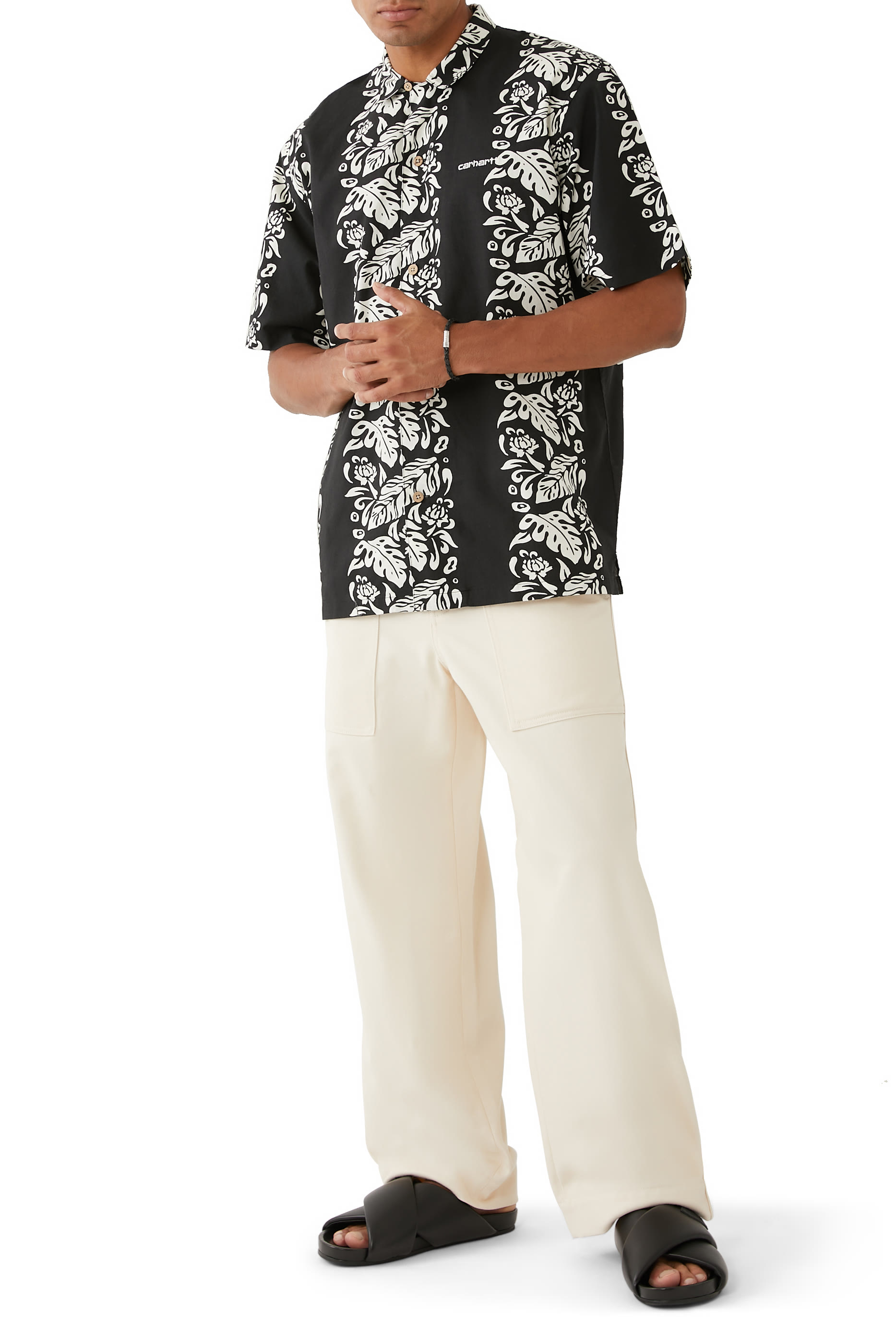 قميص بأكمام قصيرة مزين بنقشة زهور