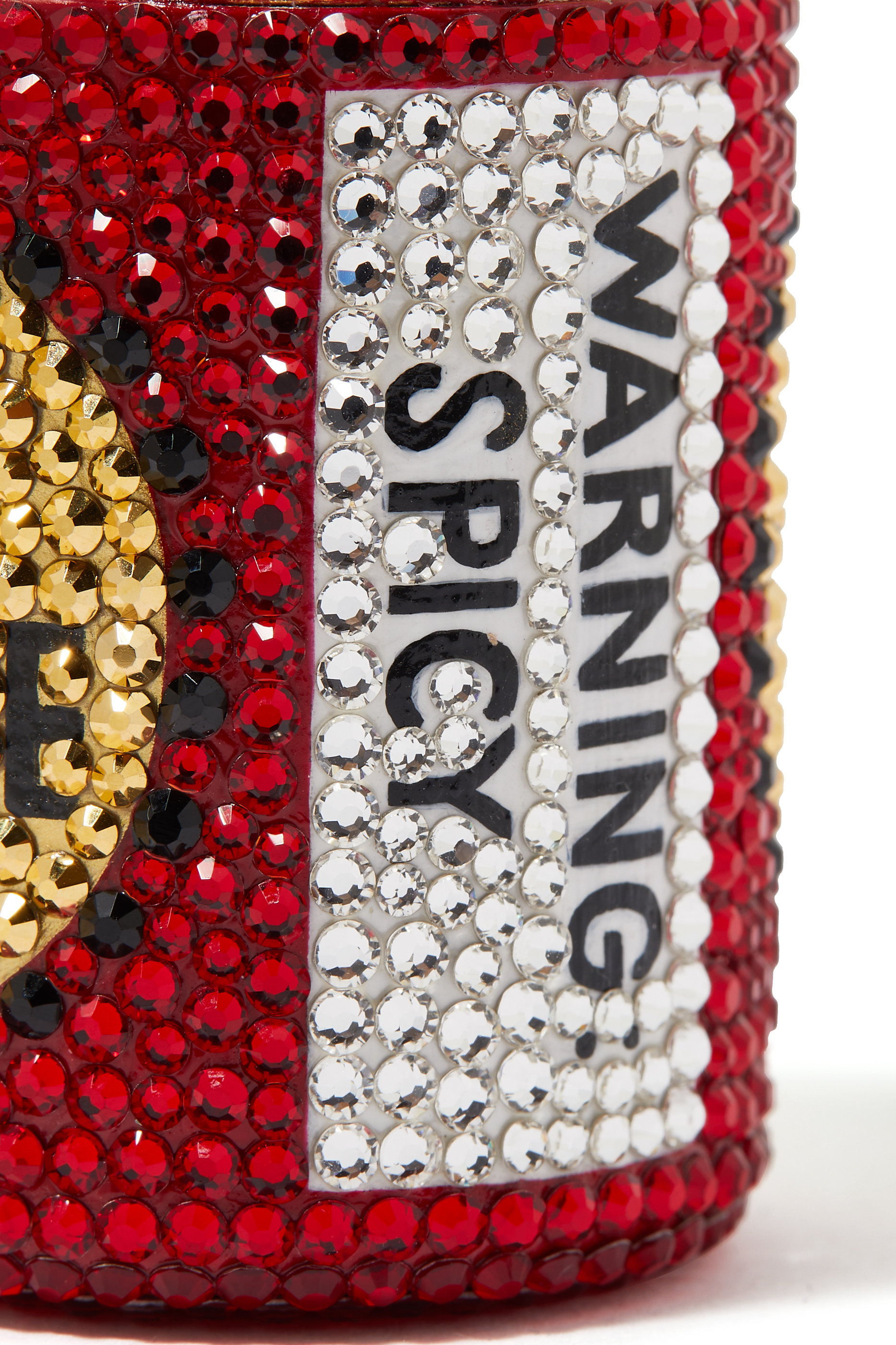 علبة حبوب دواء بتصميم زجاجة صلصة حارة