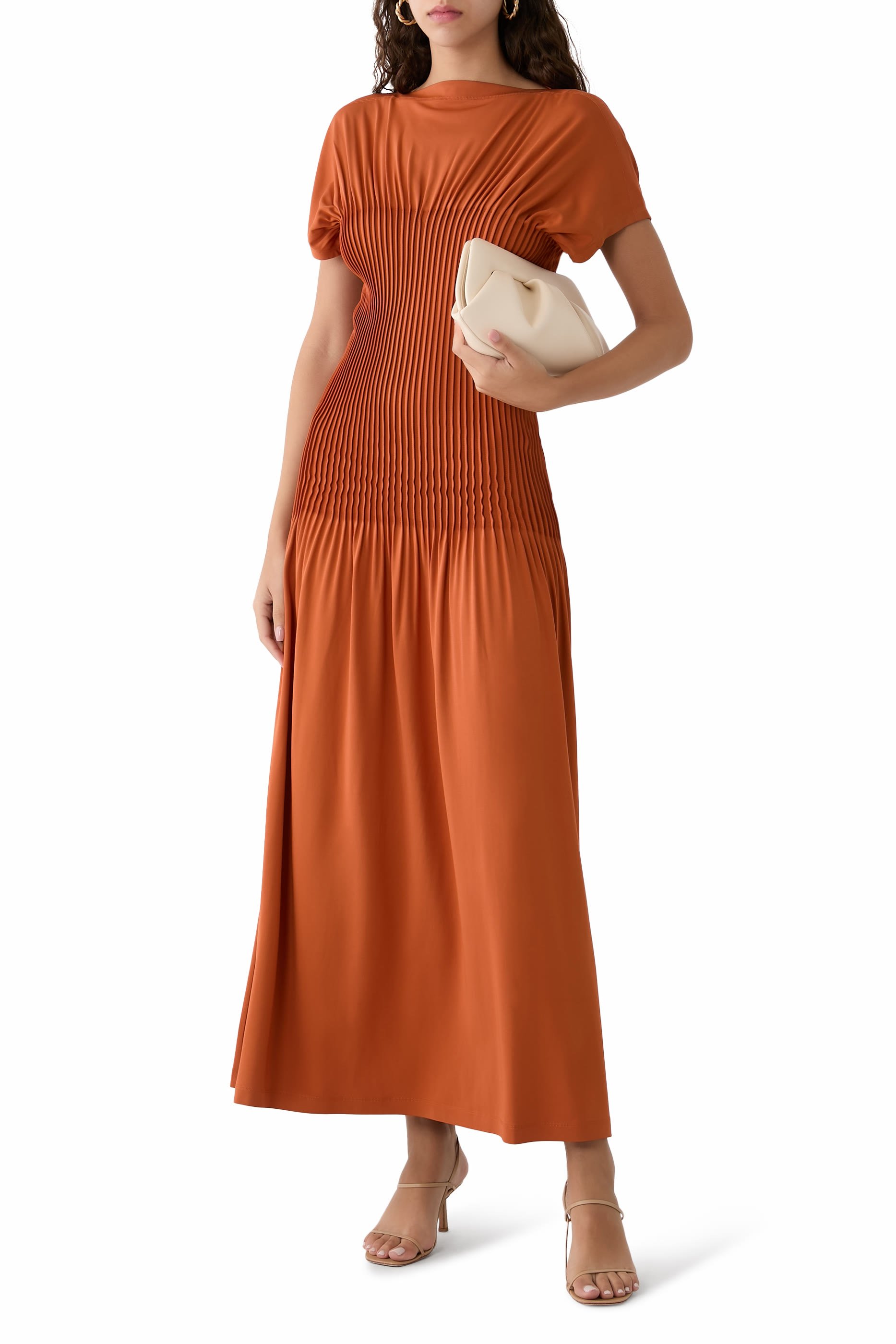 فستان بطيات جيرسيه