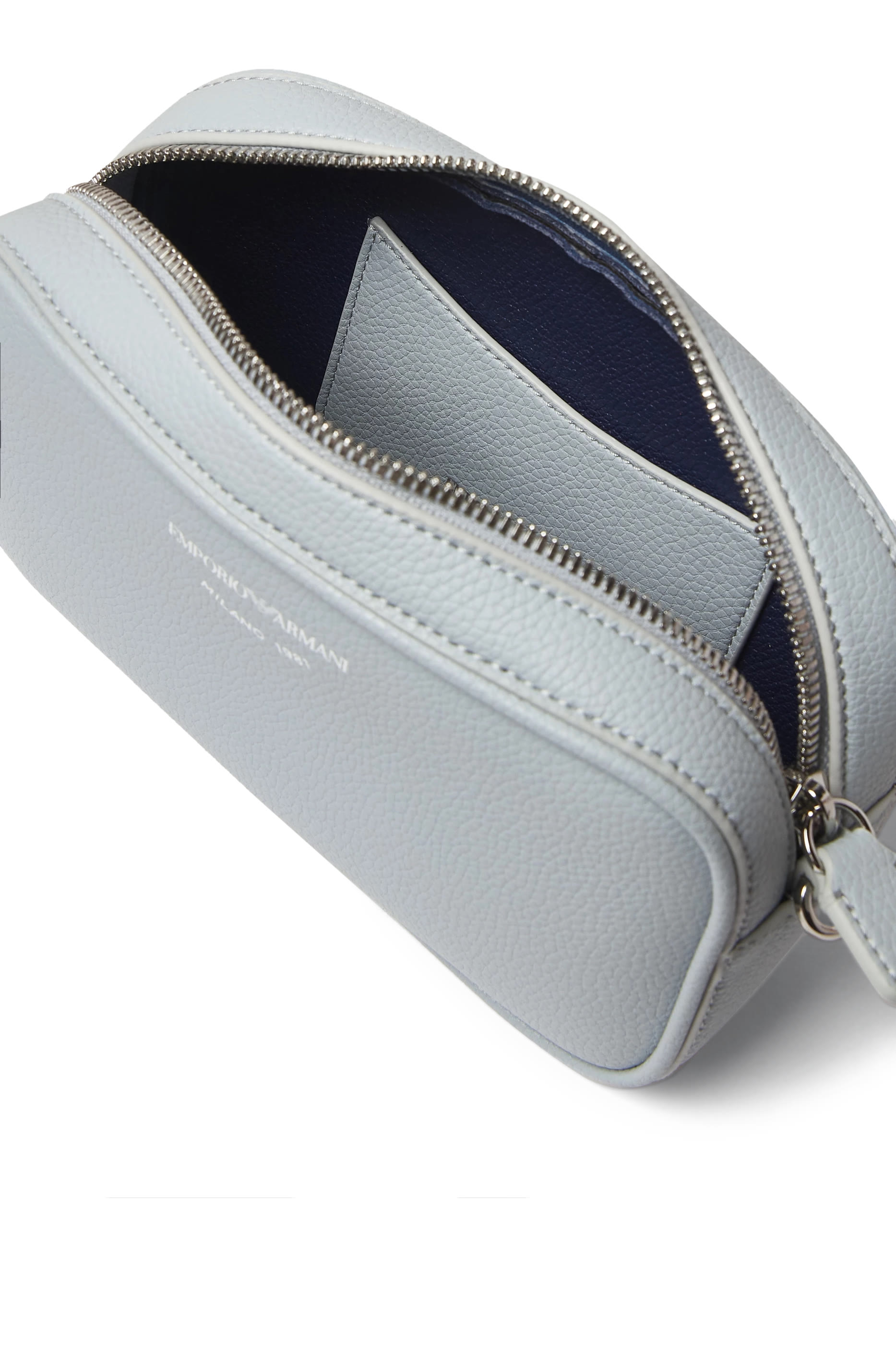 حقيبة كاميرا كروس بشعار الماركة