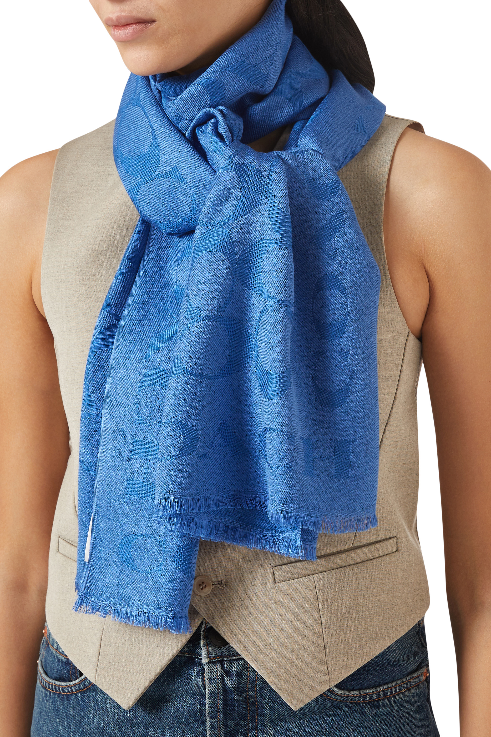 وشاح بشعار الماركة