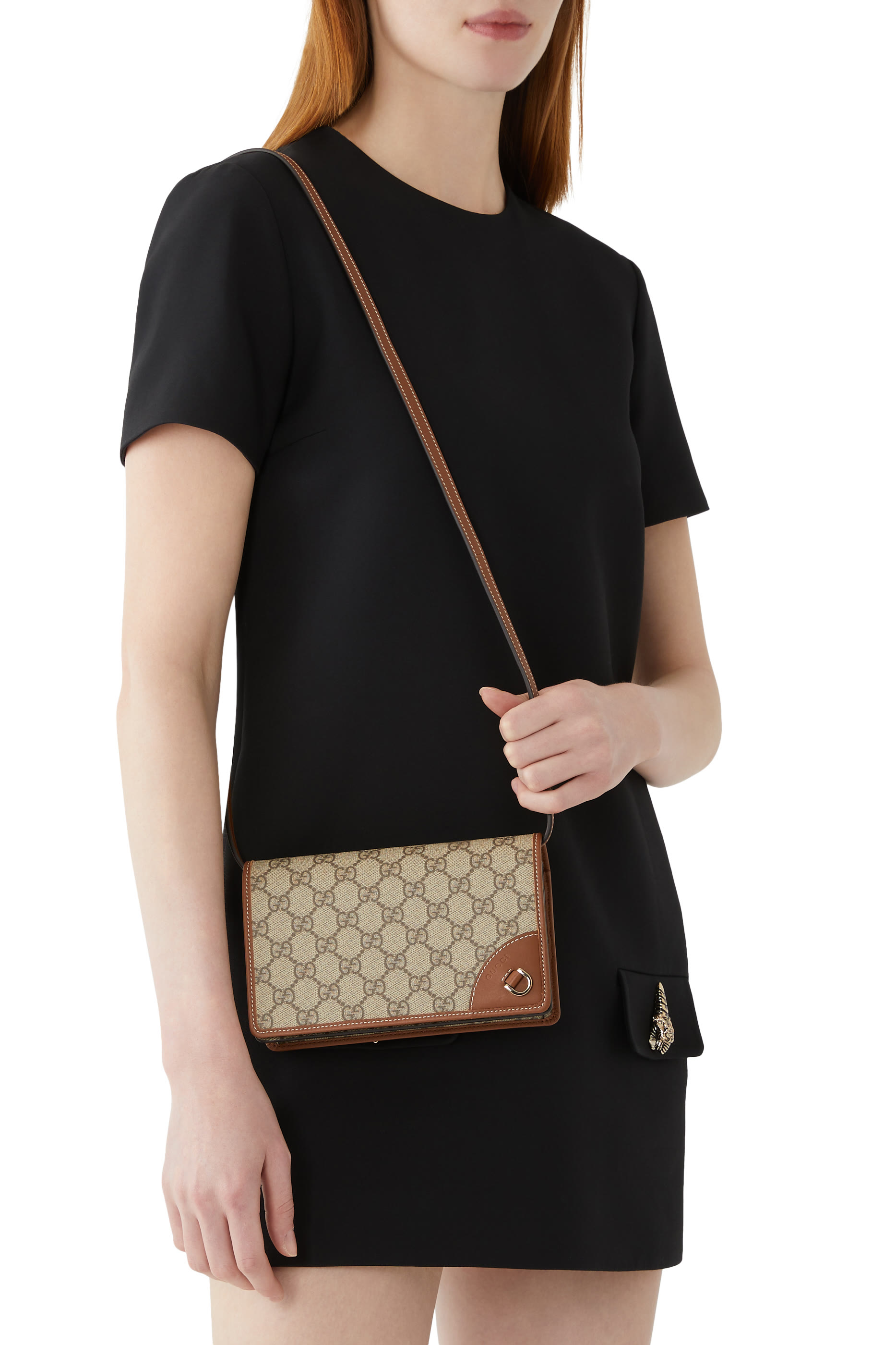 حقيبة كتف صغيرة جدا بنقشة حرفي شعار الماركة