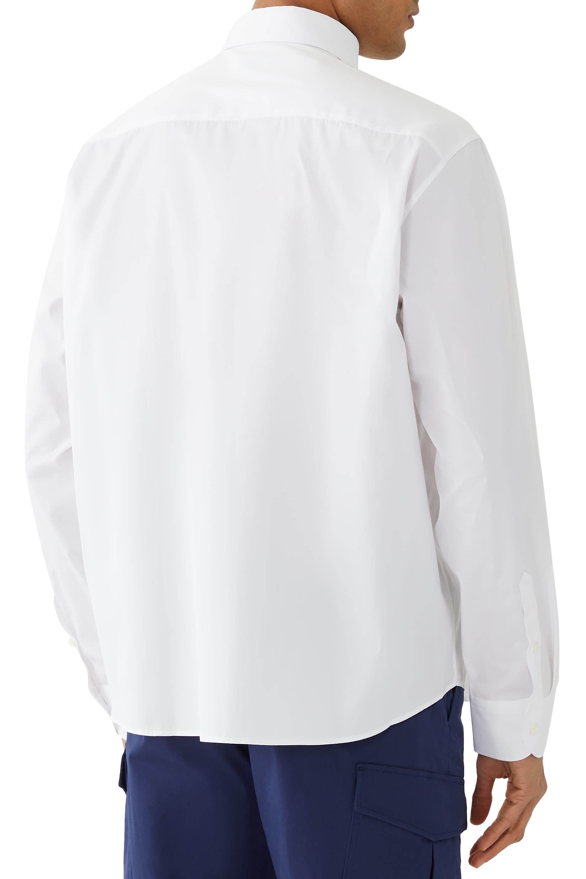 قميص بأكمام طويلة وقصة فضفاضة