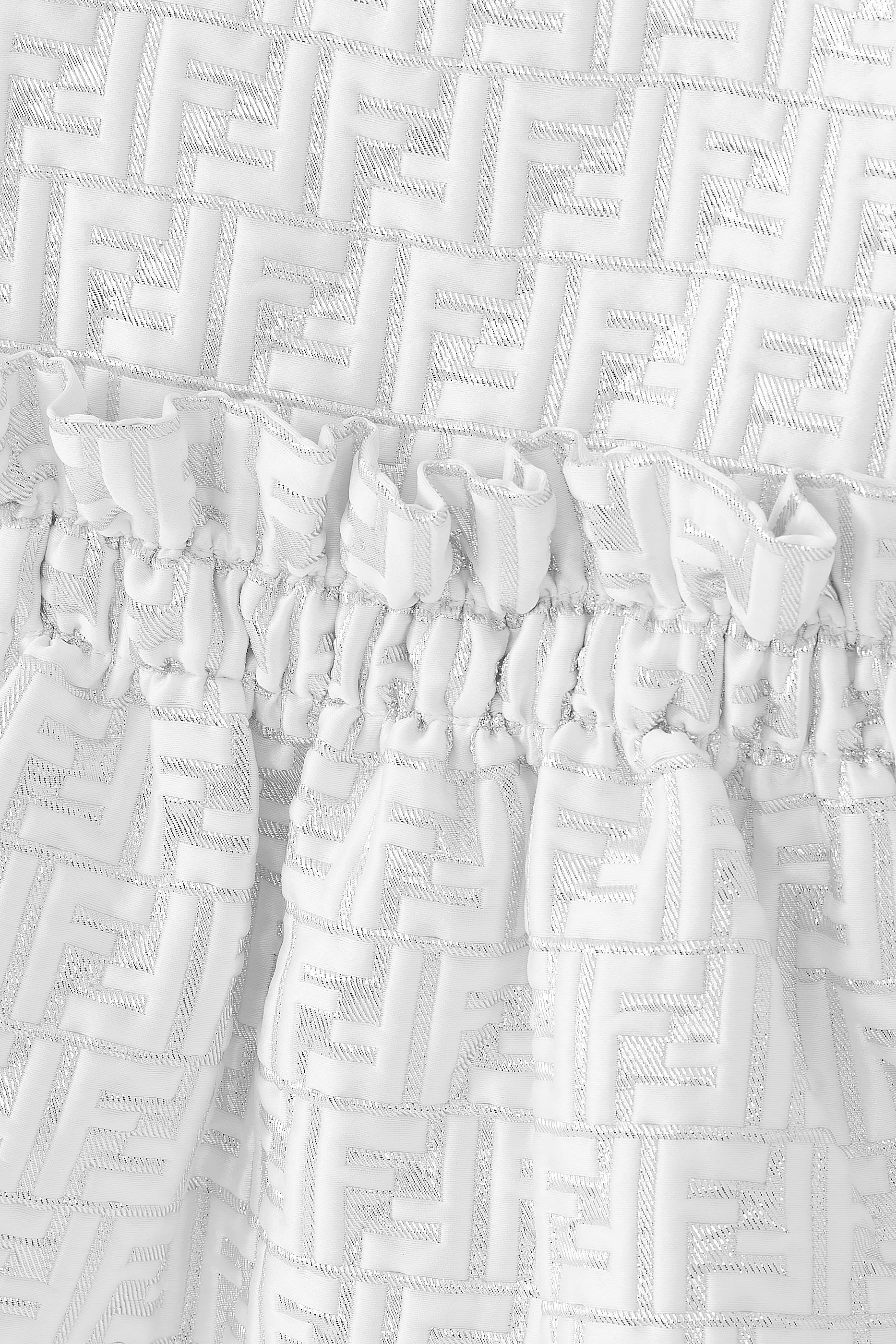 فستان بروكيد للأطفال بشعار الماركة اللامع