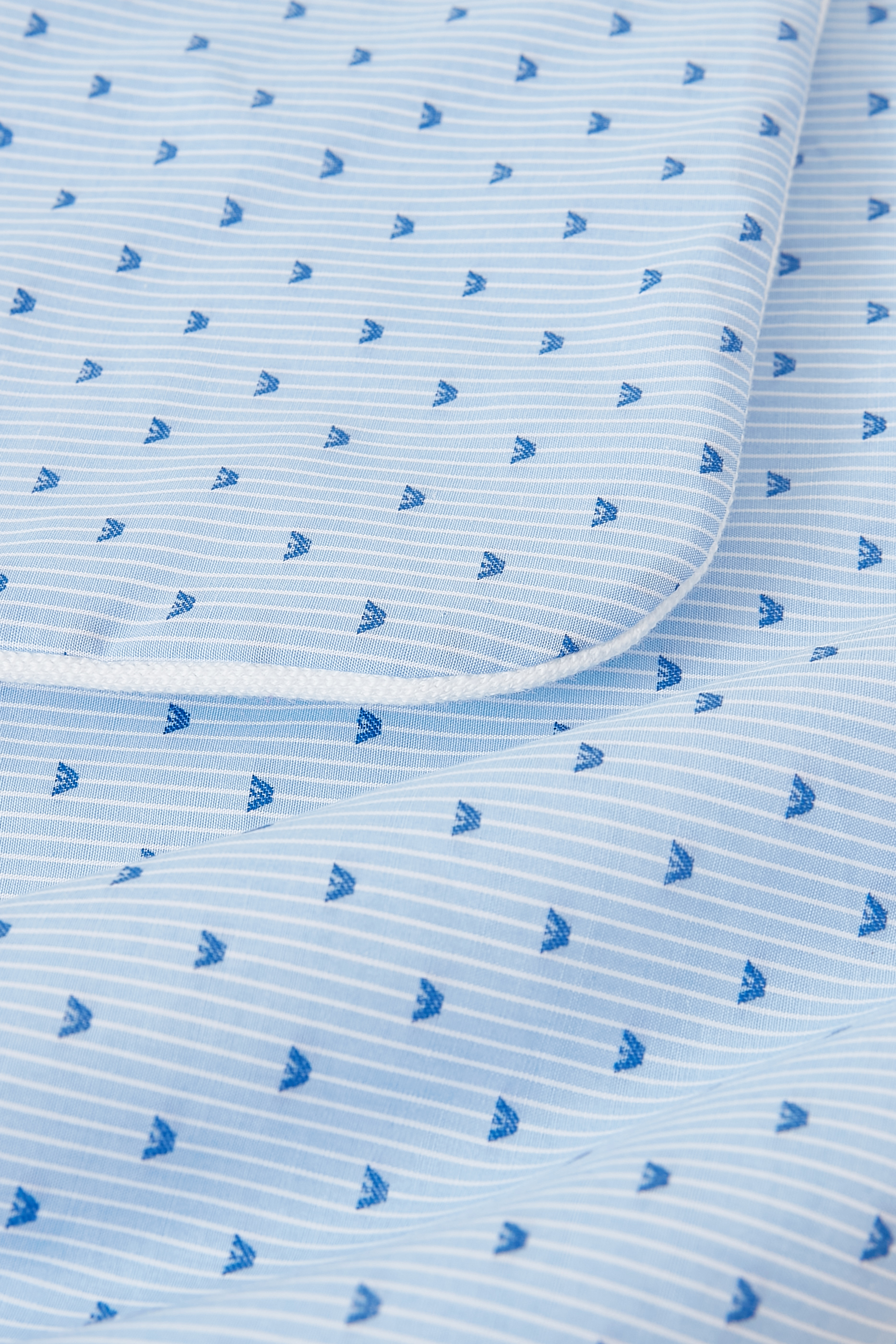 بطانية بتطريز بحارة في الأمام للأطفال