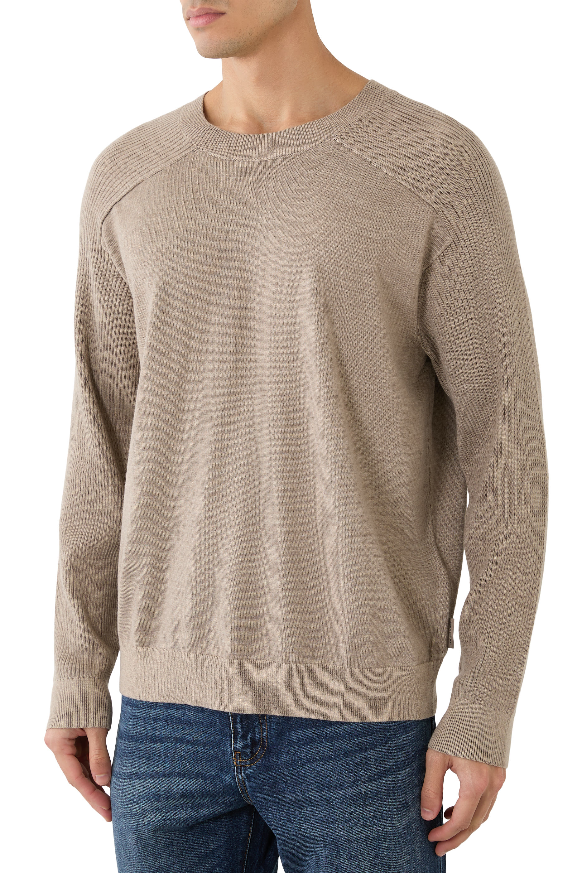 سترة بياقة ضيقة بشعار الماركة