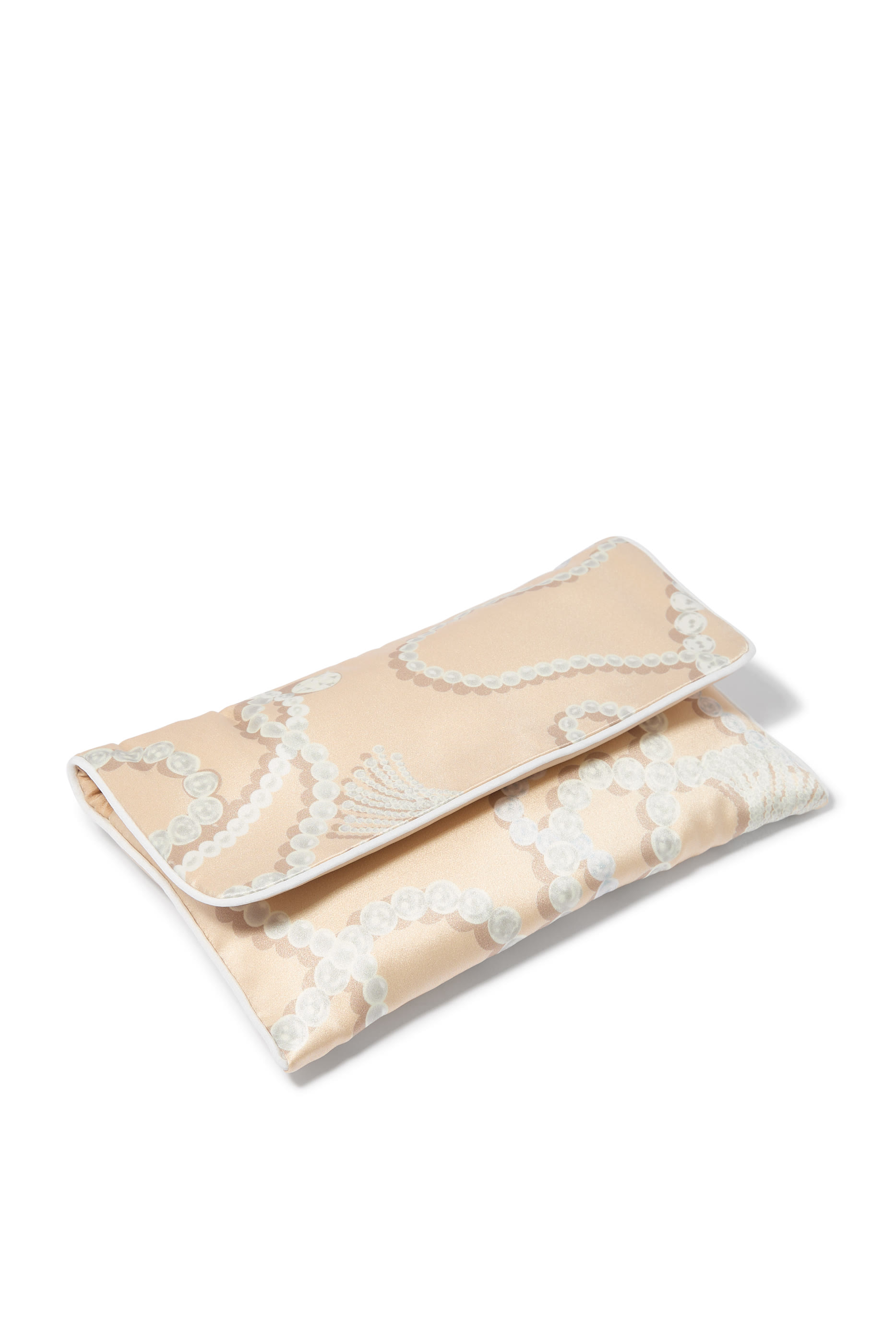 قناع أودري بنقشة لؤلؤ للعينين