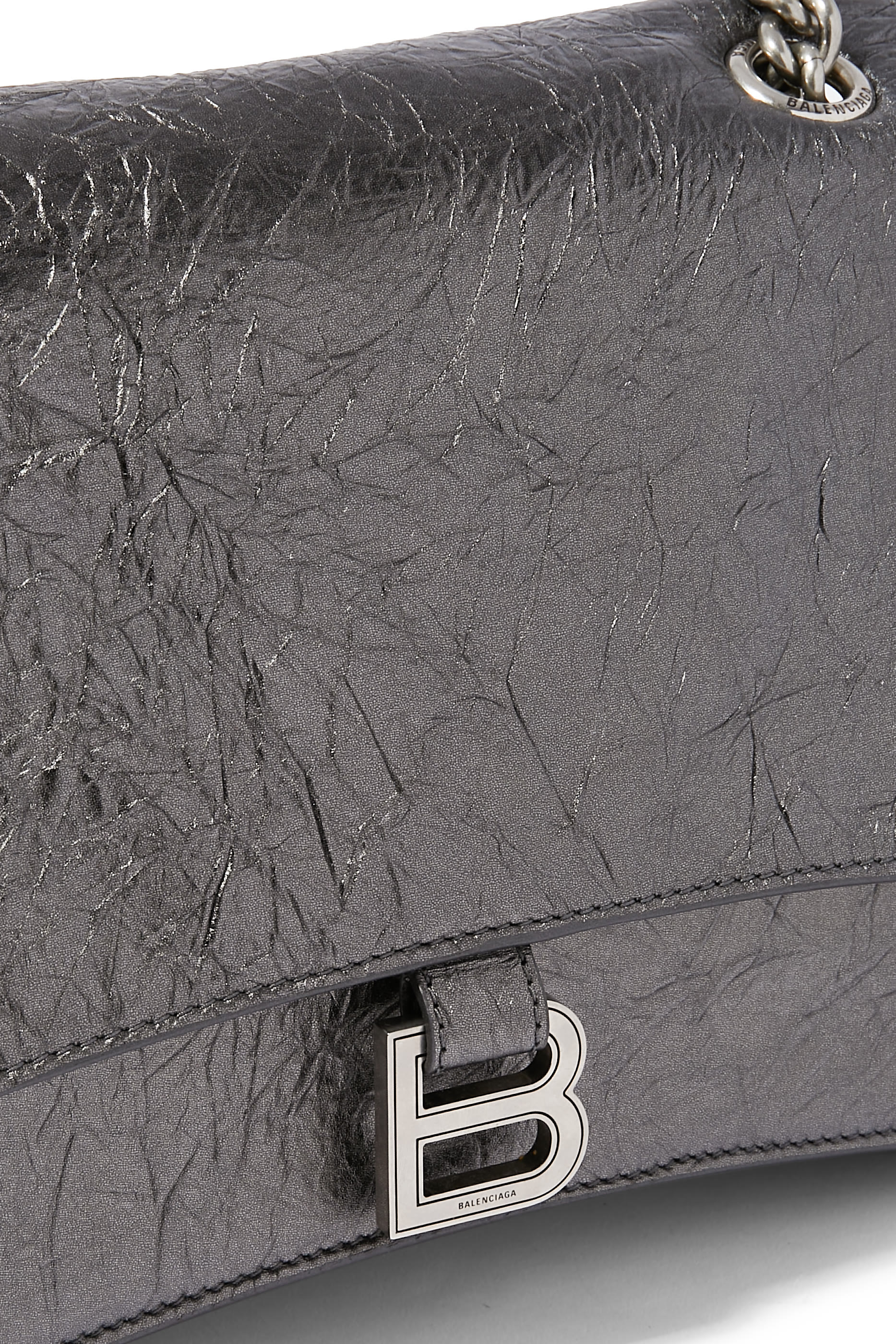 حقيبة كراش متوسطة بسلسلة