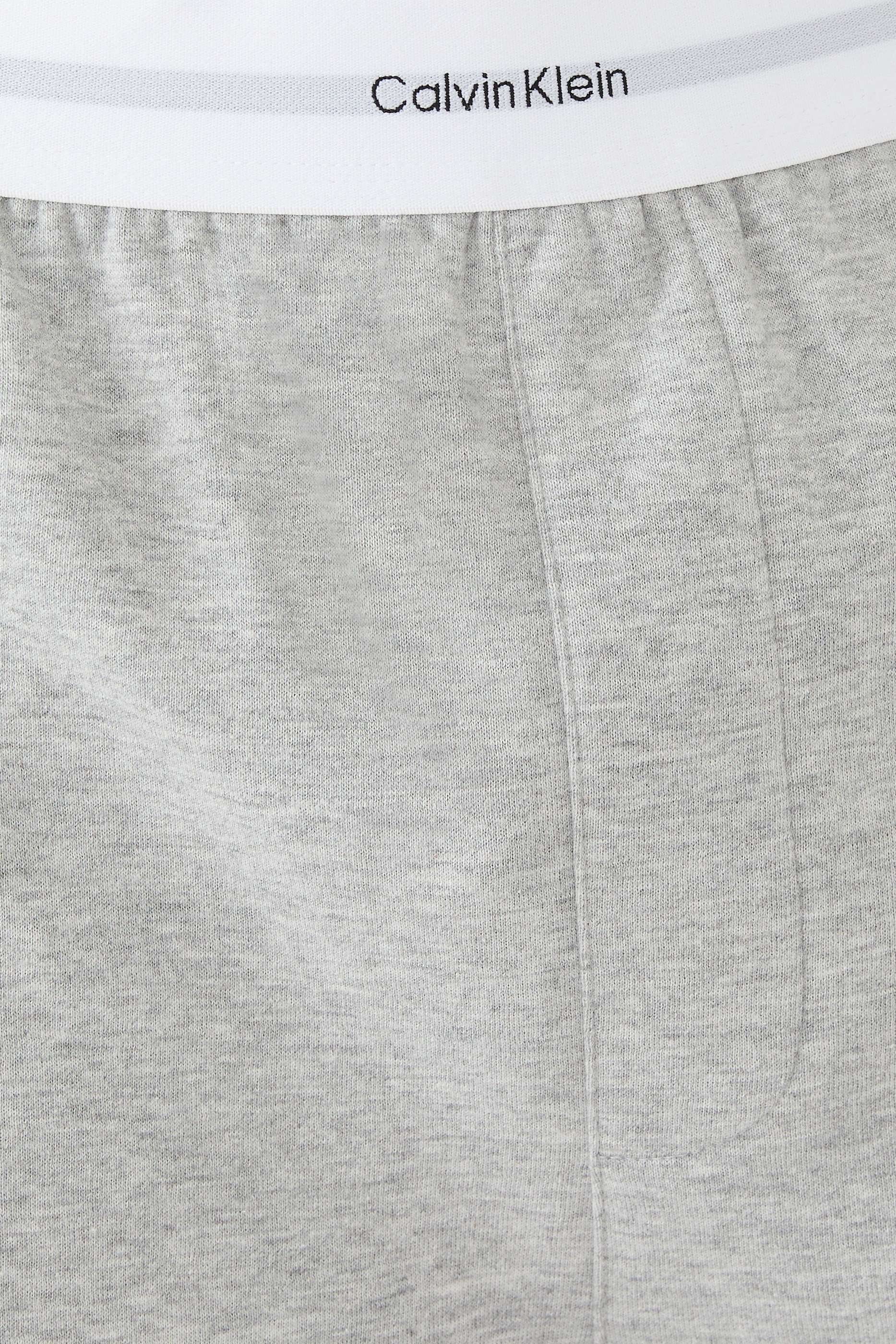 شورت للبيت بشعار الماركة