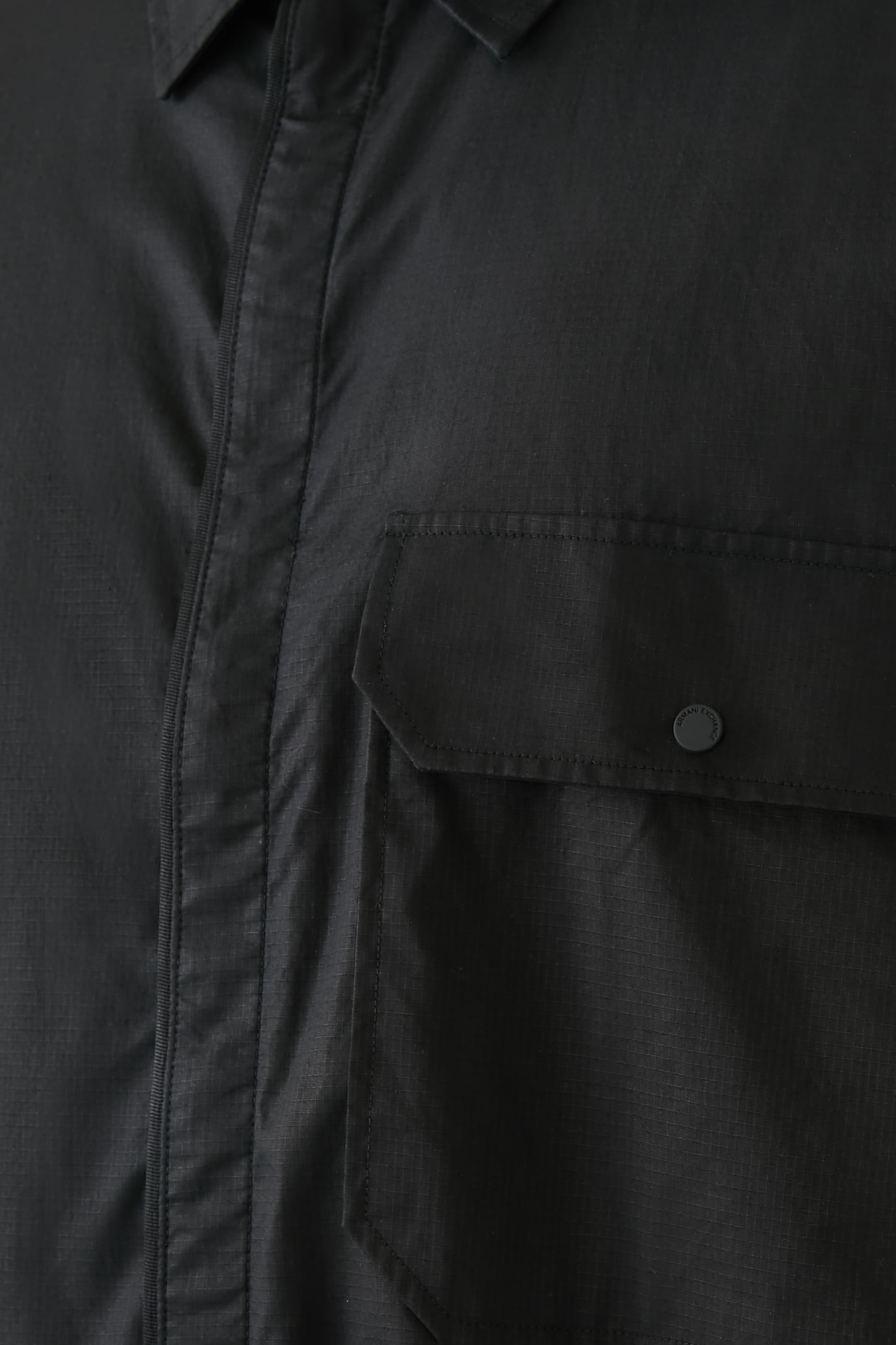 قميص بقصة فضفافضة