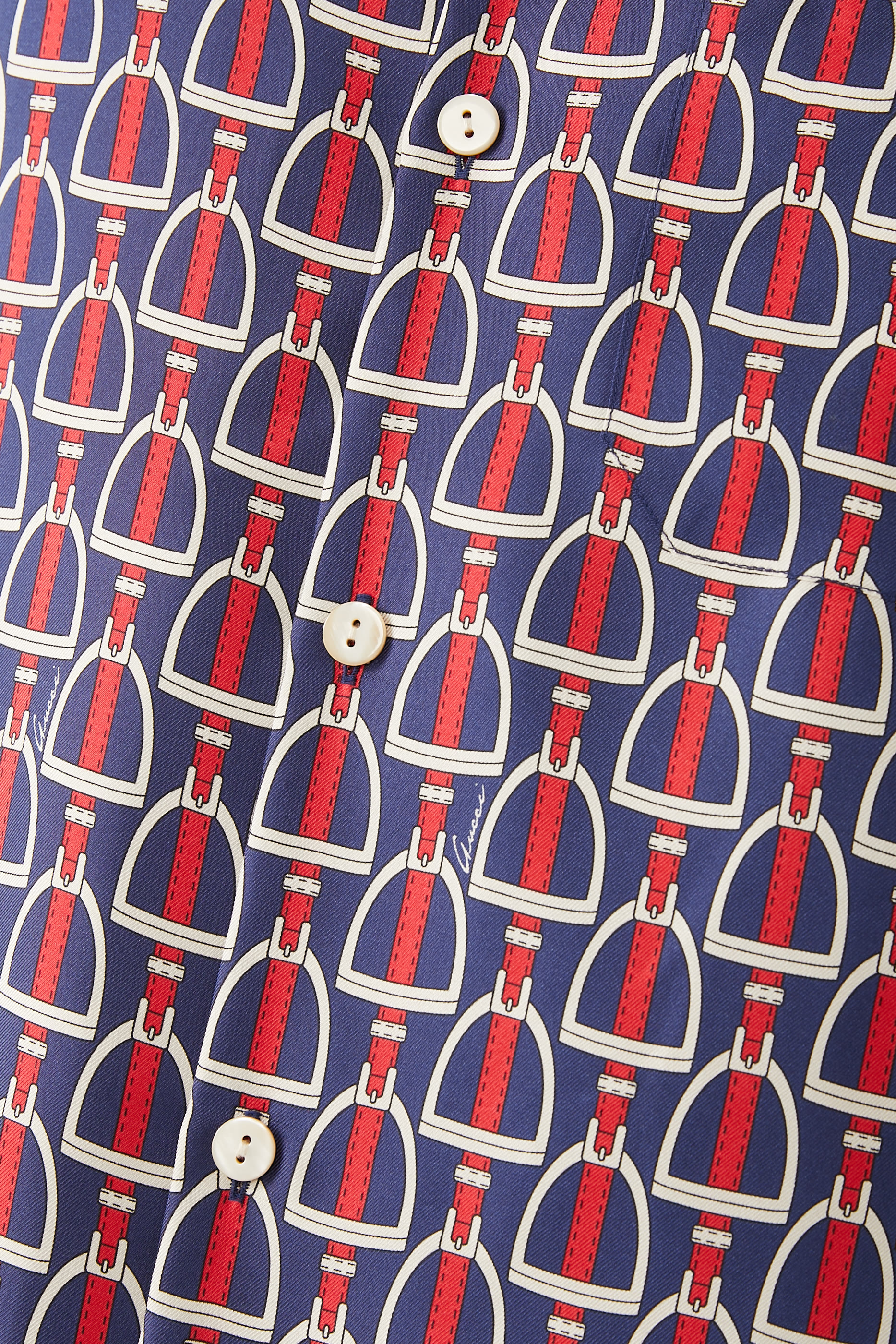 قميص حرير بنقشة لجام الحصان