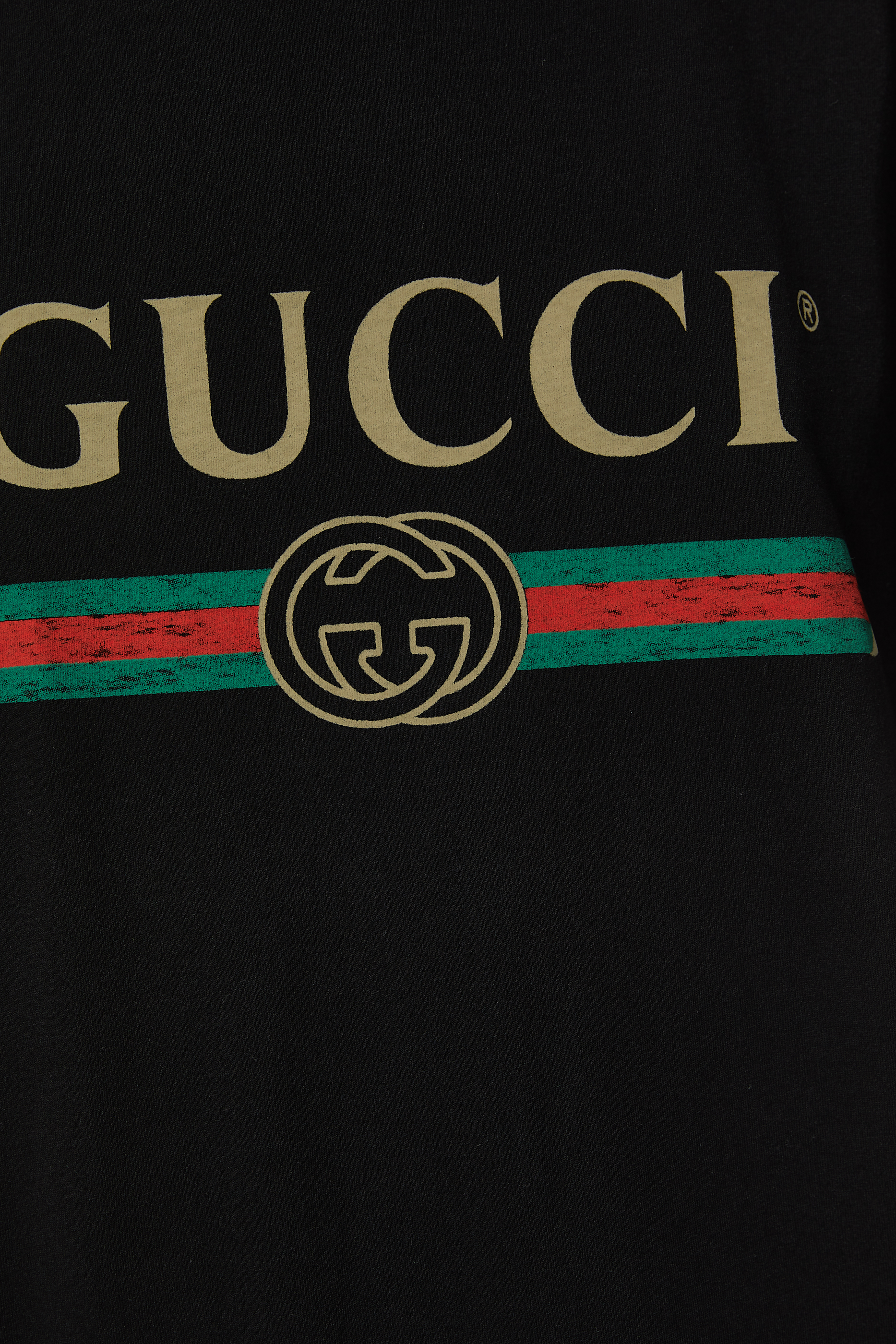 تي شيرت بطبعة شعار الماركة