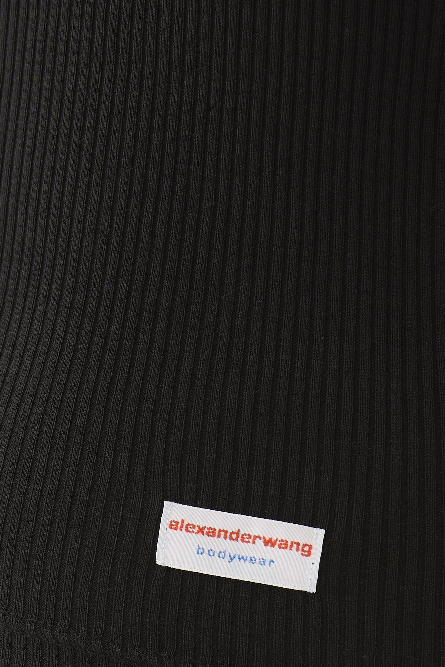 بلوزة كلاسيكية بتصميم بلا أكمام بأربطة متقاطعة في الخلف