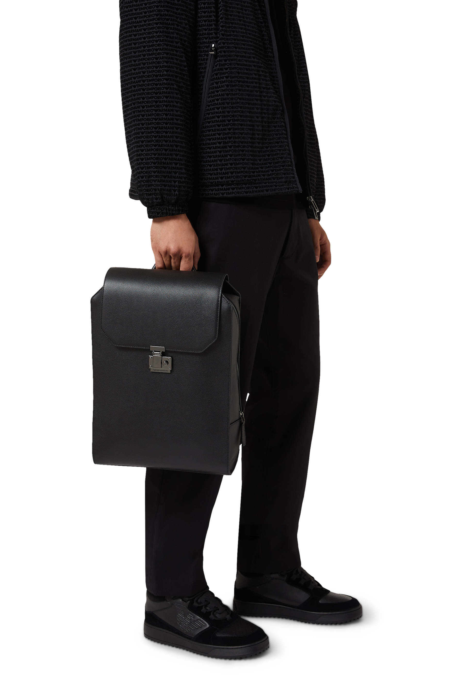 حقيبة ظهر بشعار الماركة جلد بارز الملمس