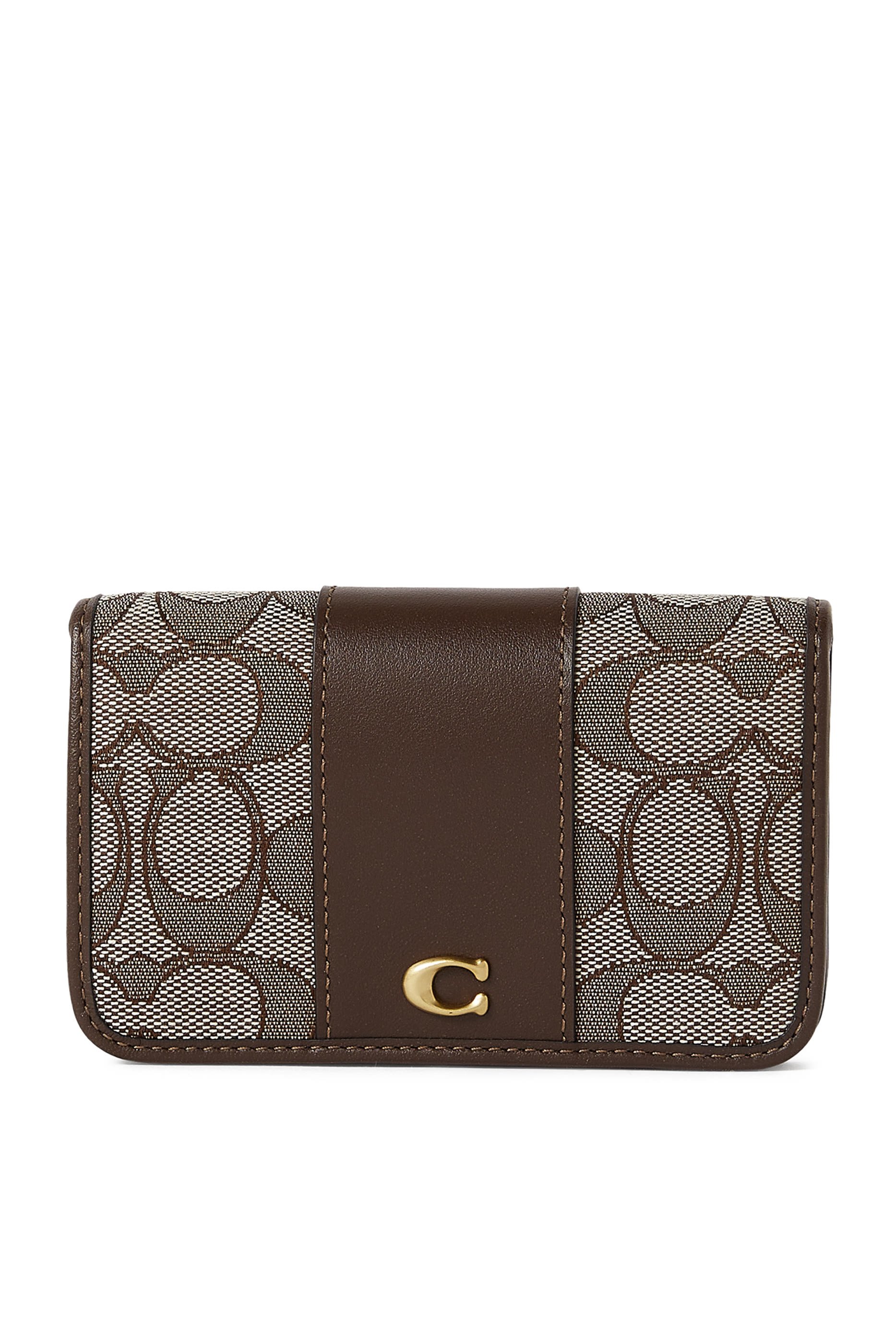 حافظة بطاقات ايسنشال بتصميم رفيع ثنائي الطي جاكار محفور بشعار الماركة