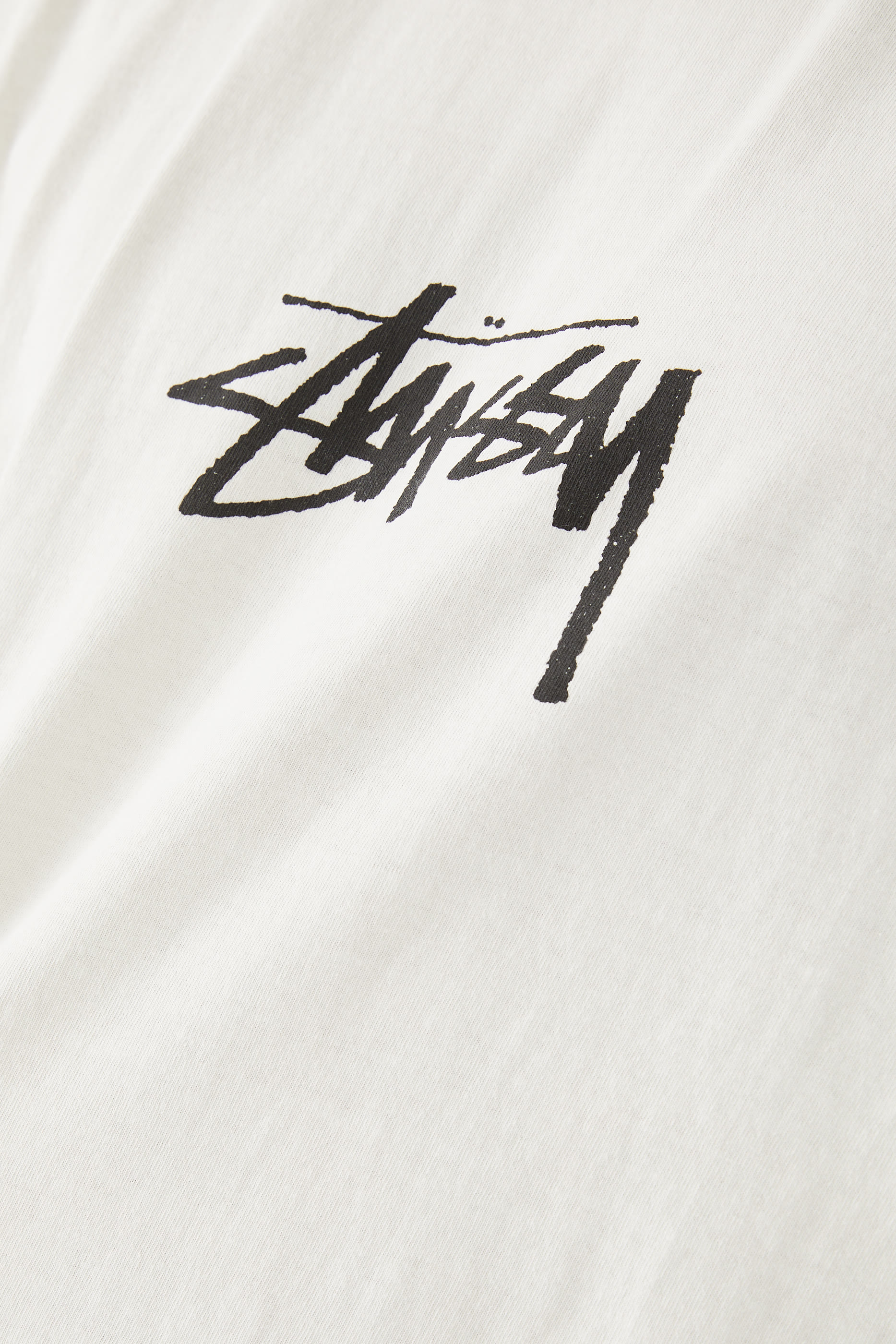 تيشيرت مصبوغ بطبعة شعار الماركة