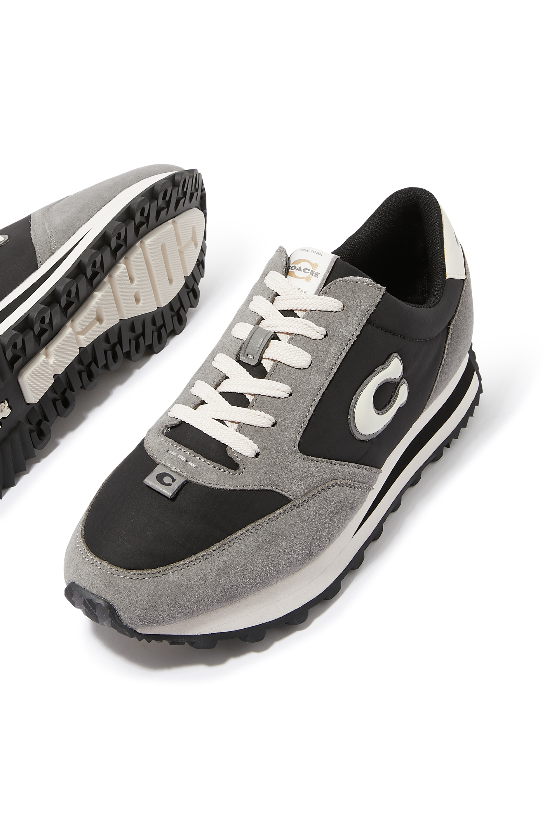 سنيكرز رانر جلد