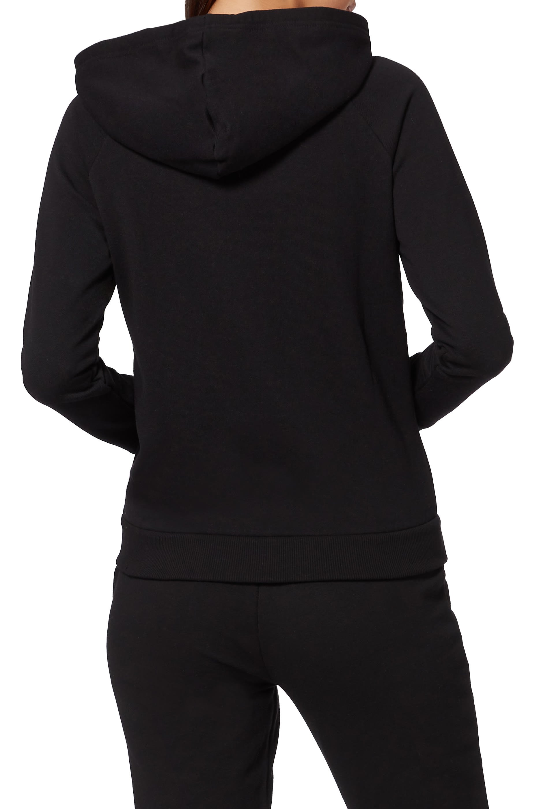 كنزة بغطاء رأس وسحّاب بشعار الماركة