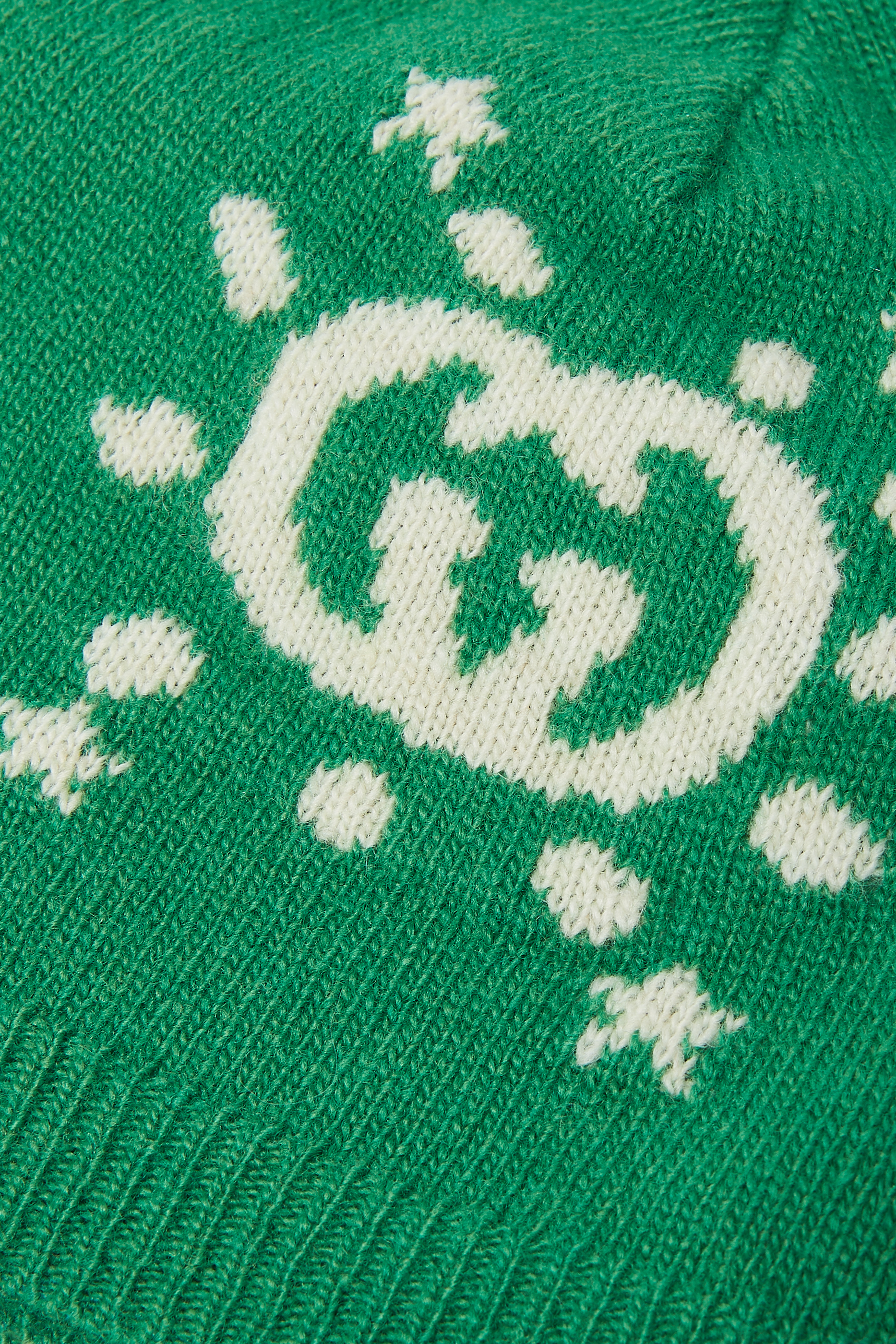 قبعة صوف بحياكة إنتارسيا للرضع