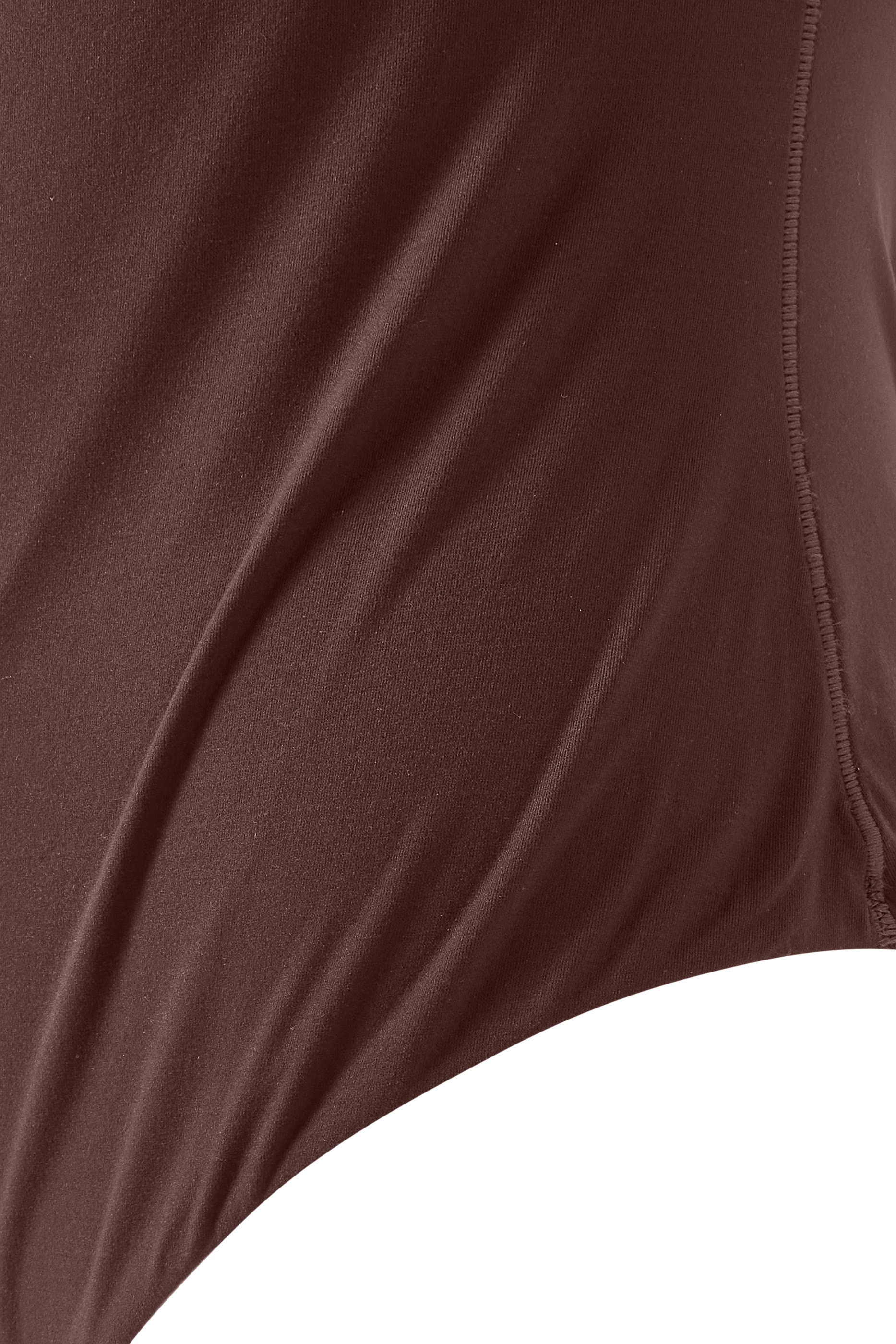 بودي سوت فيتس إفري بودي بياقة مربعة