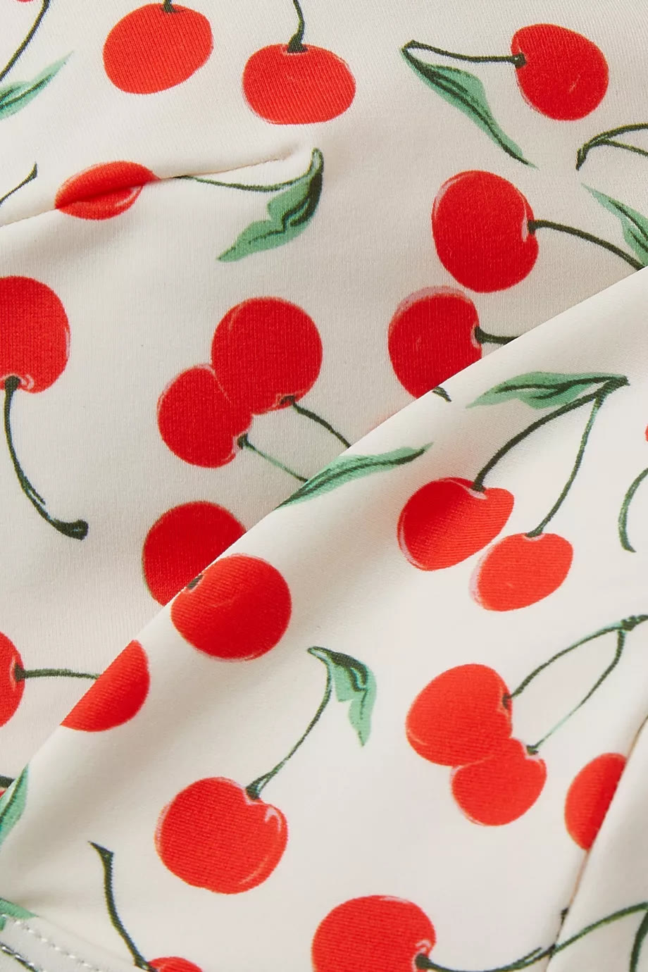 قطعة بيكيني علوية بطبعات كرز