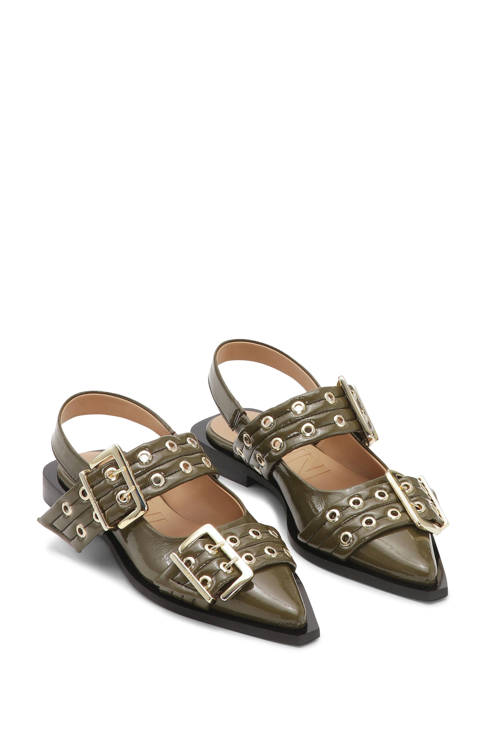 حذاء بالرينا فيمينين بإبزيم