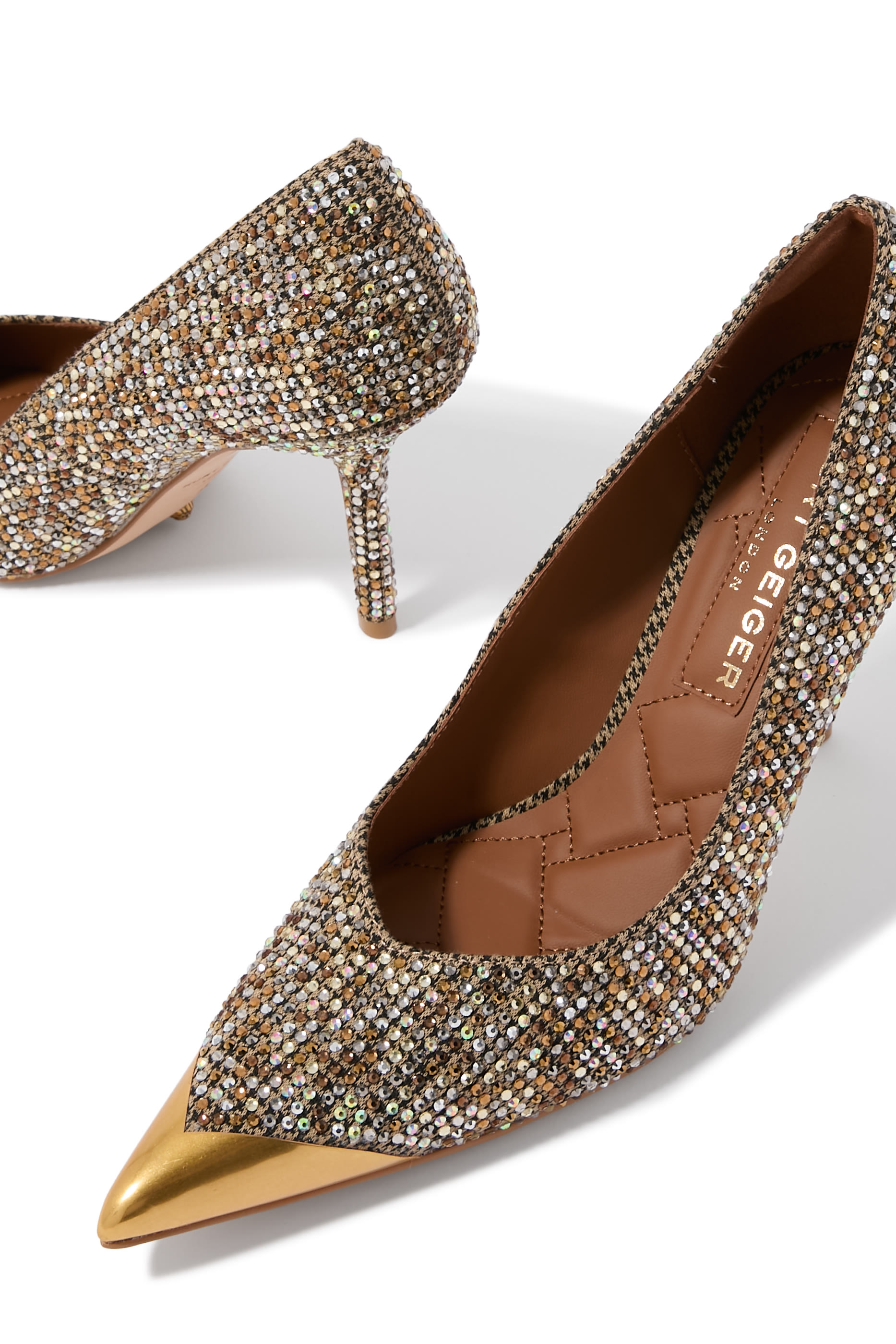 حذاء كلاسيكي ريجنت كورت بمقدمة مدببة