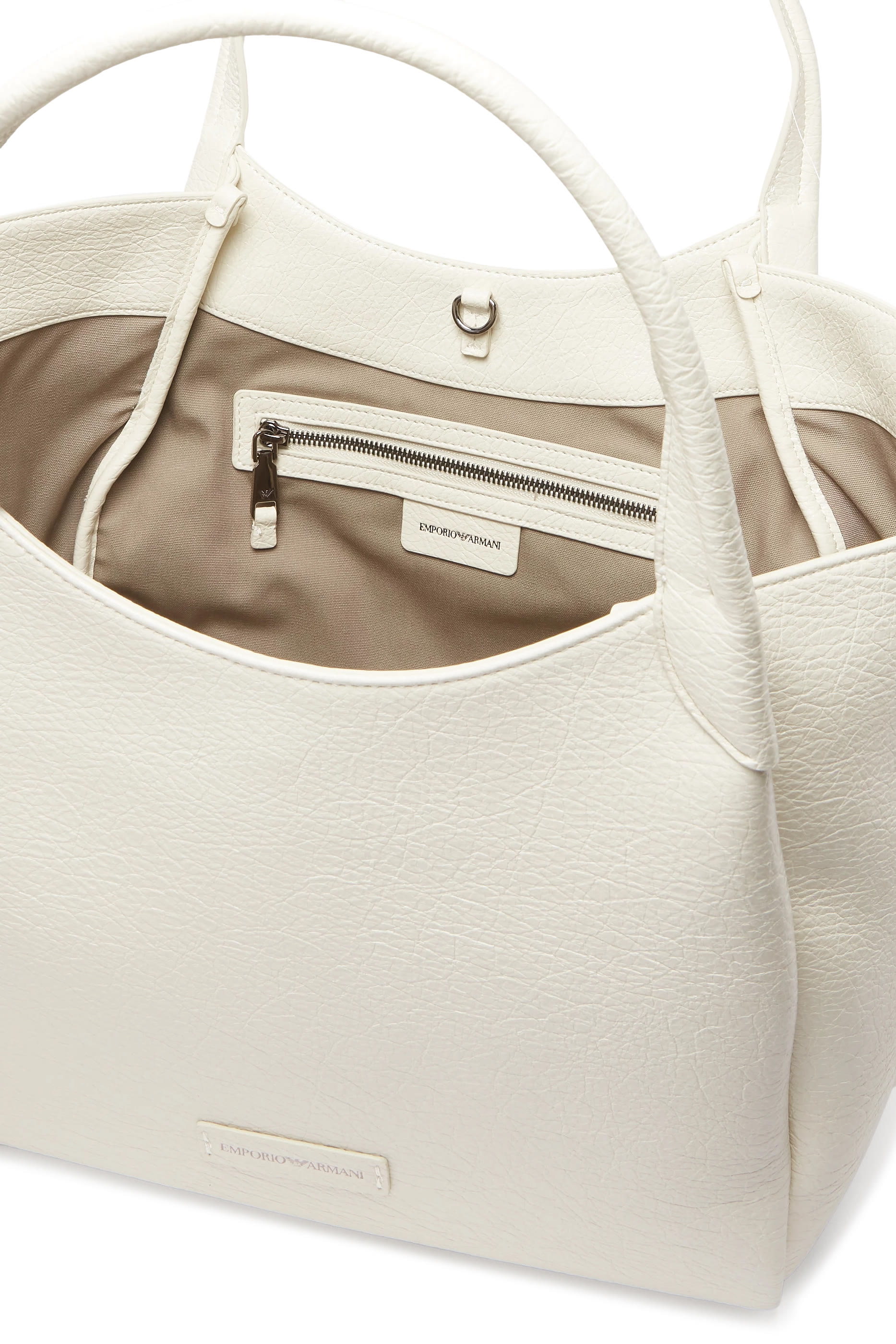 حقيبة يد بحلية شعار الماركة جلد