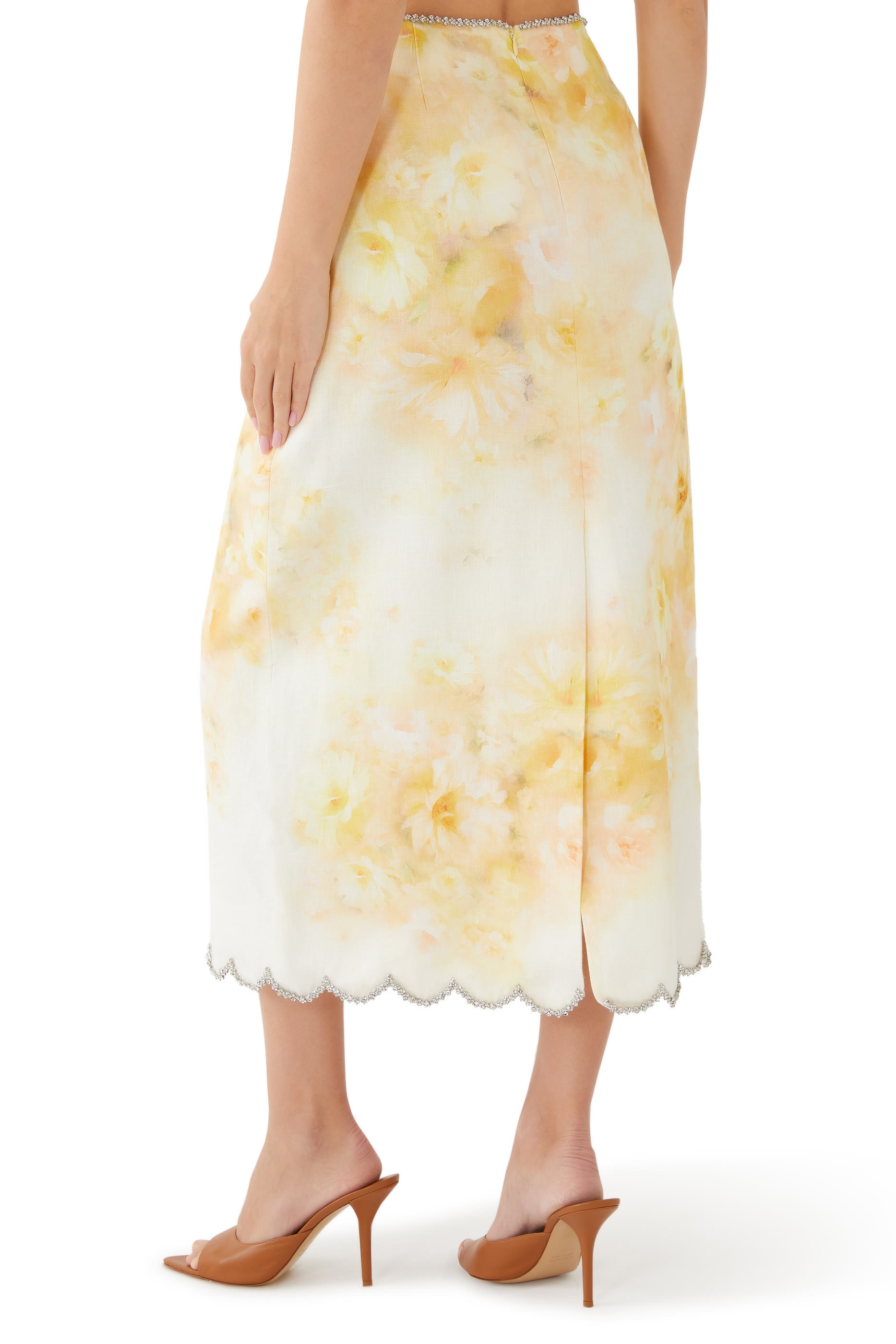 تنورة كراش متوسطة الطول بحافة صدفية