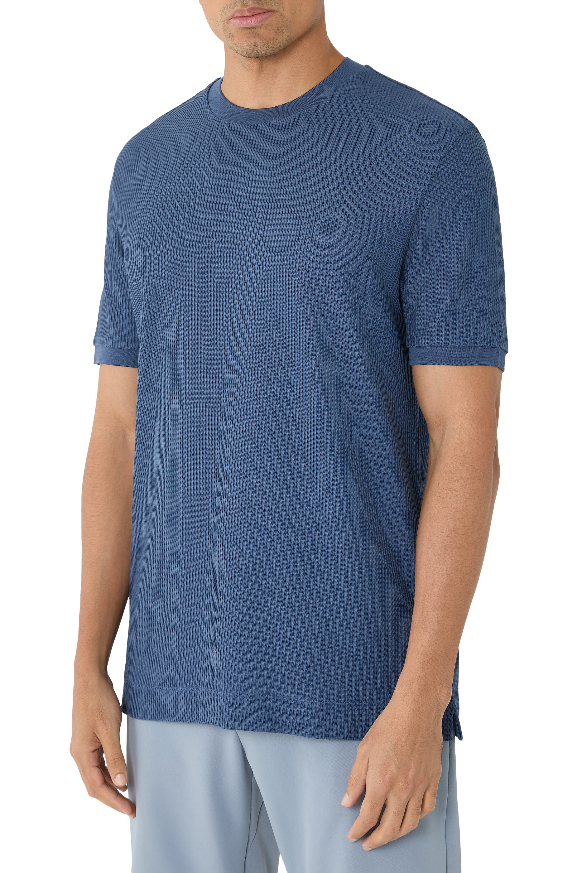 تيشيرت بقصة عادية قطن