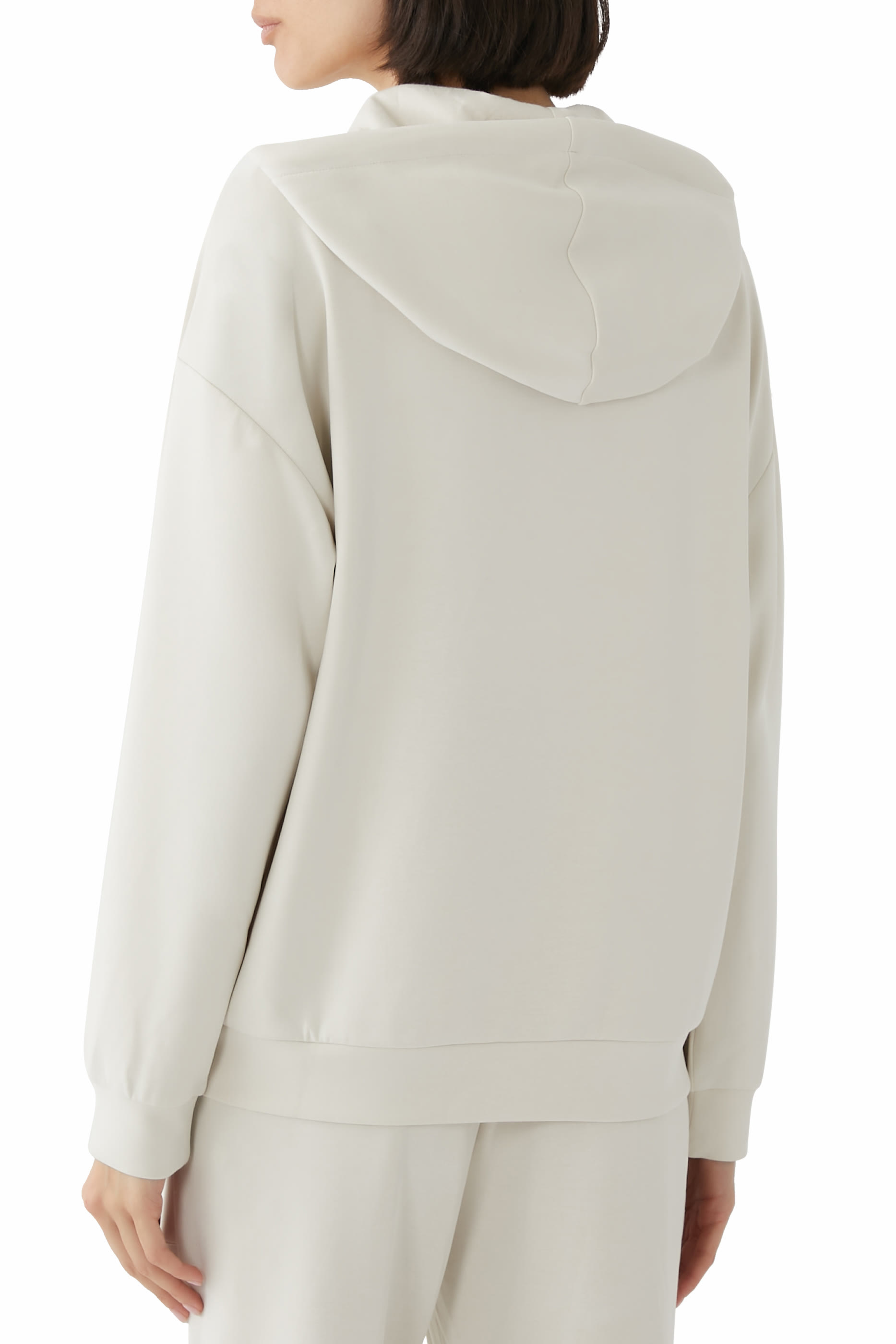 سويت شيرت بشعار الماركة