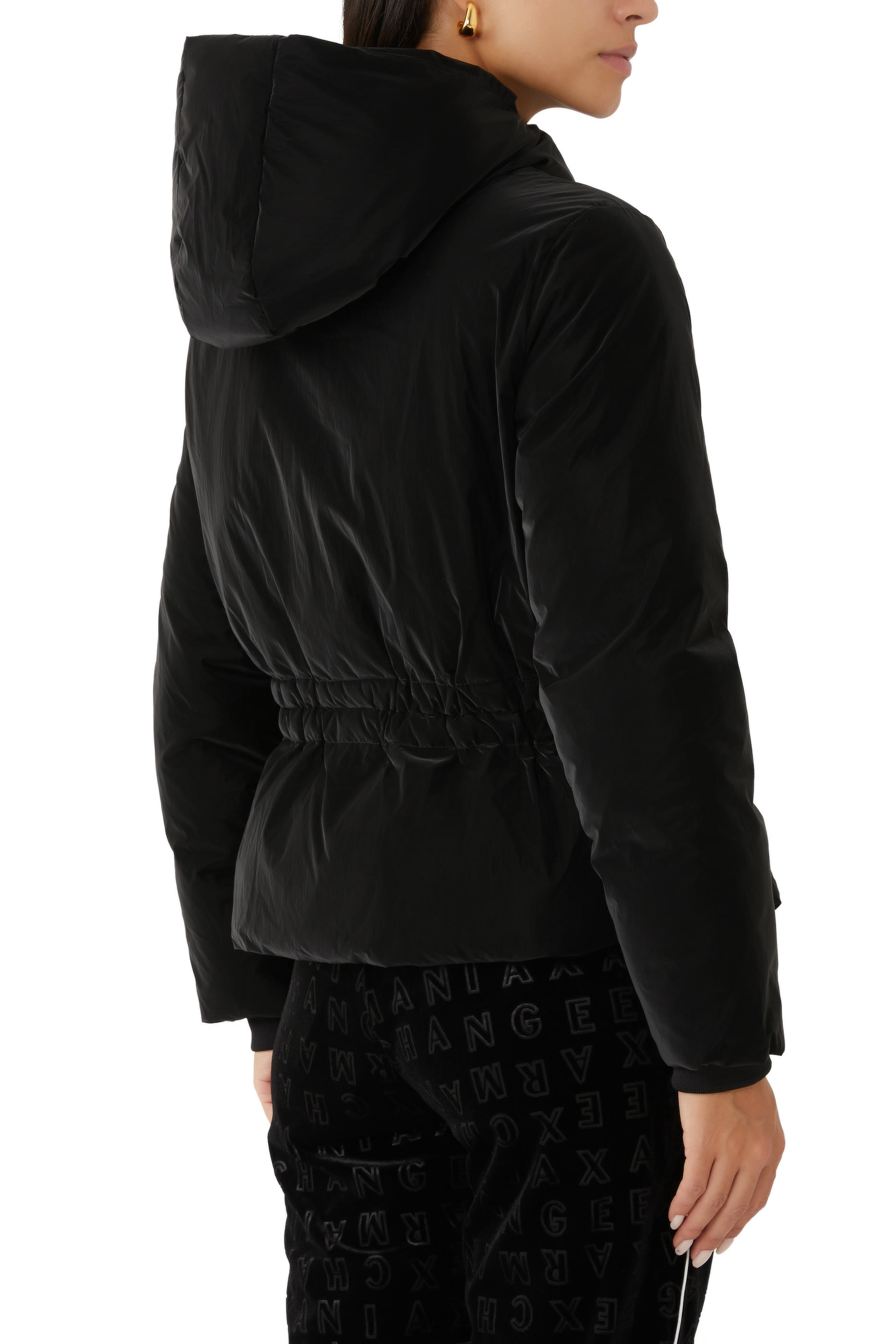 جاكيت بغطاء رأس قماش مخمل