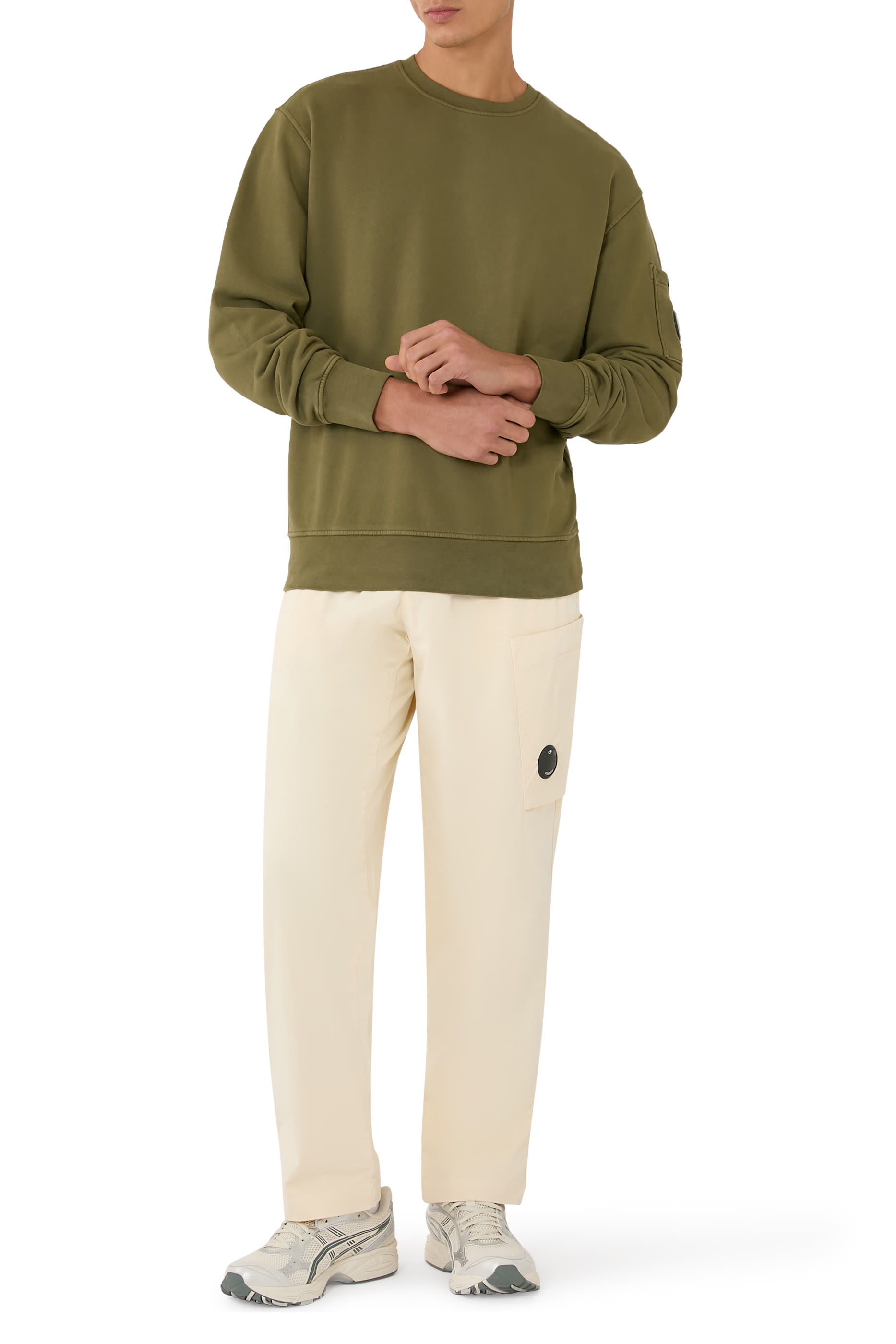 سويت شيرت بياقة ضيقة صوف بارز بحياكة مائلة