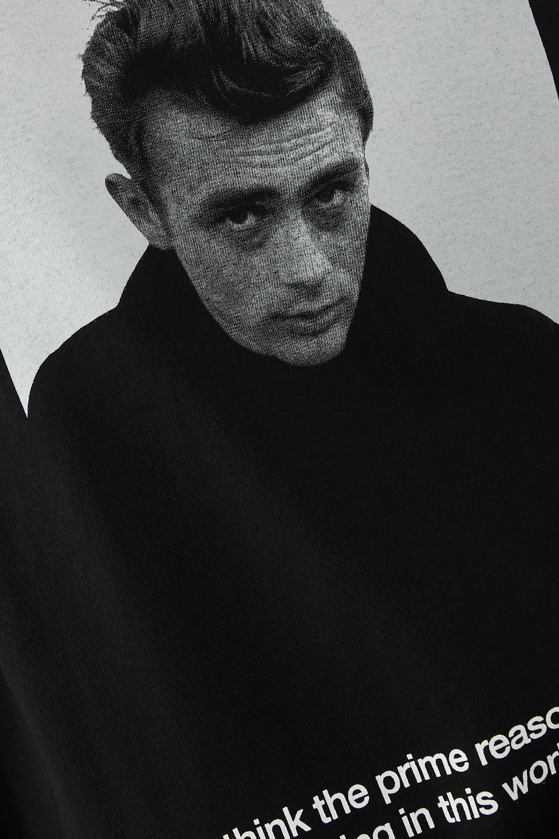 تيشيرت بأكمام طويلة ونقشة جايمس دين