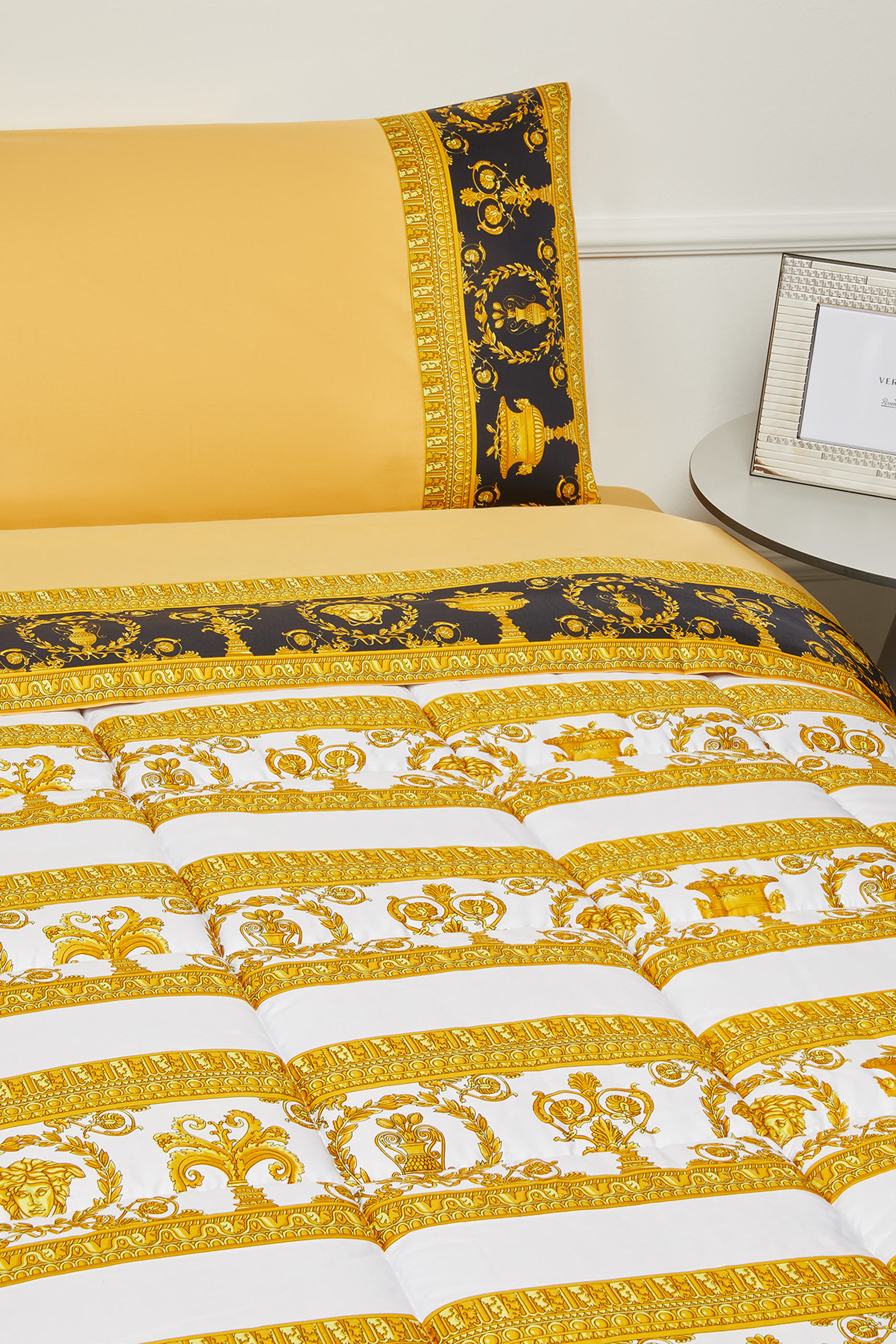 طقم أكياس وسائد بنقشة آي هارت باروك