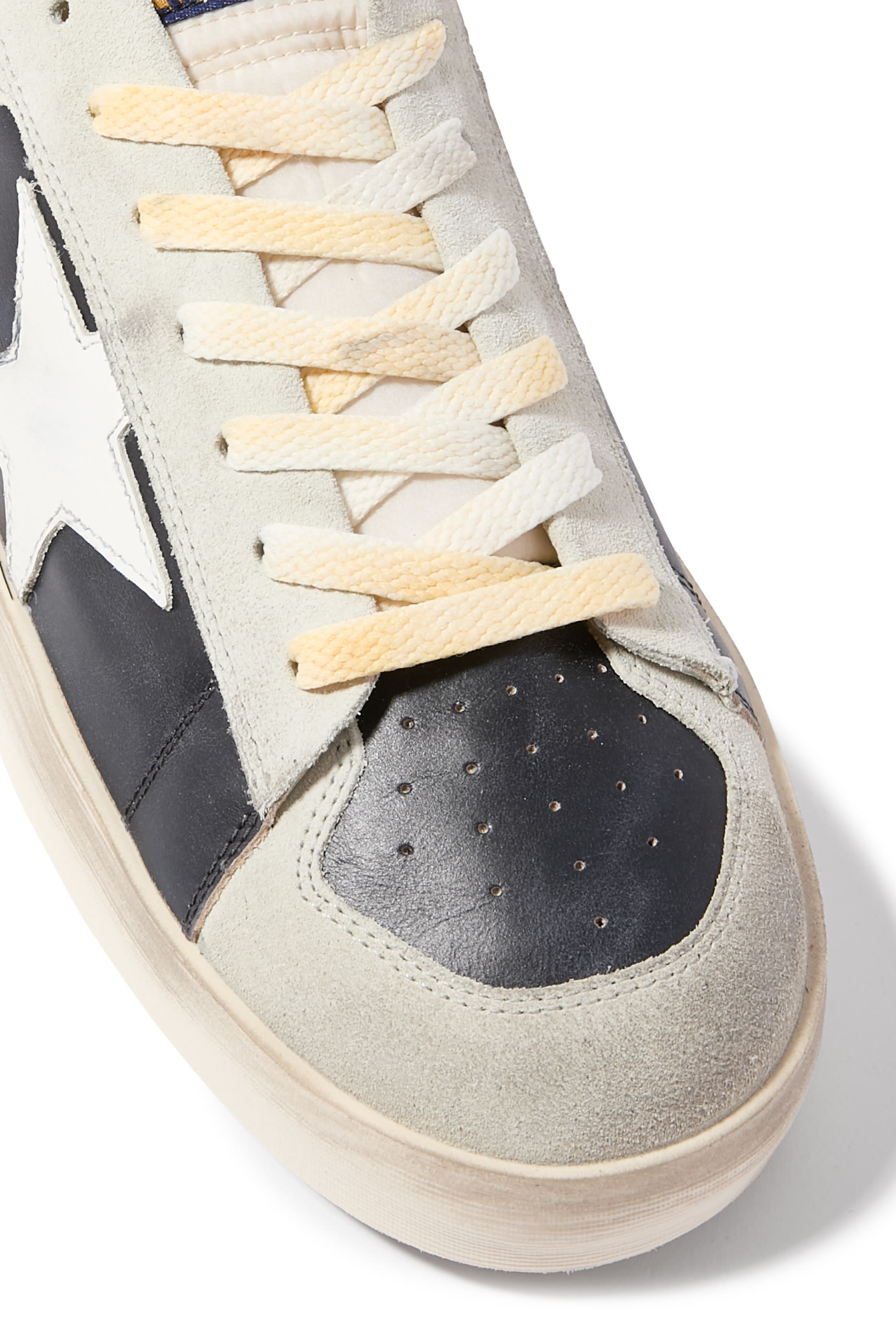 سنيكرز ستاردان