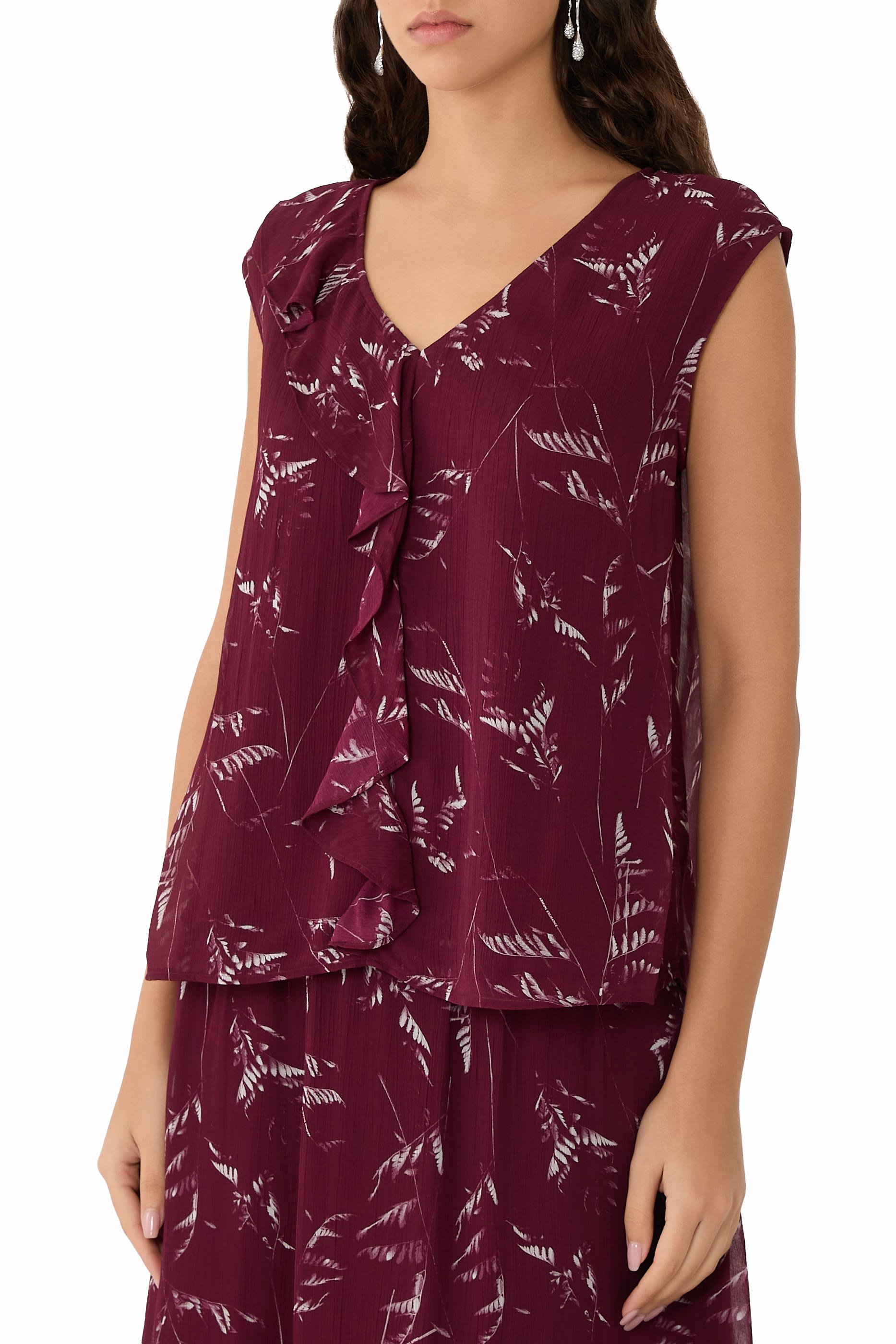 Foliage Print Sleeveless Chiffon Top