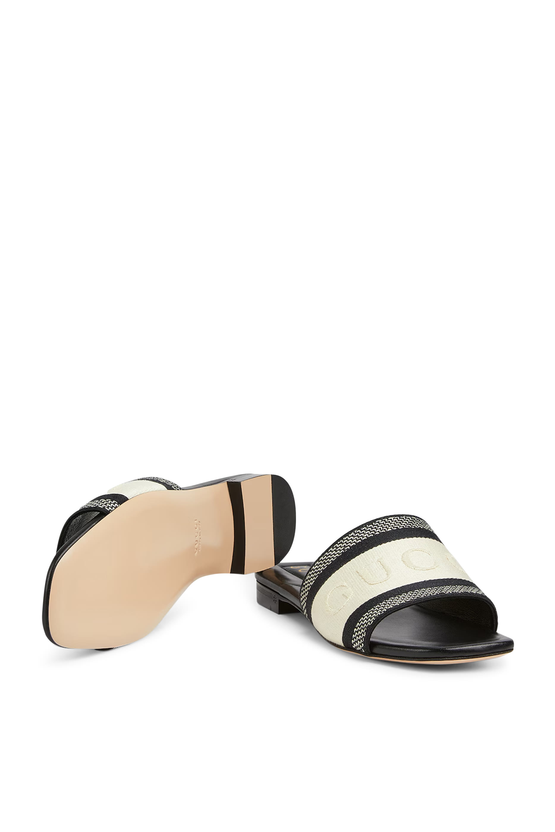 حذاء خفيف بشعار الماركة