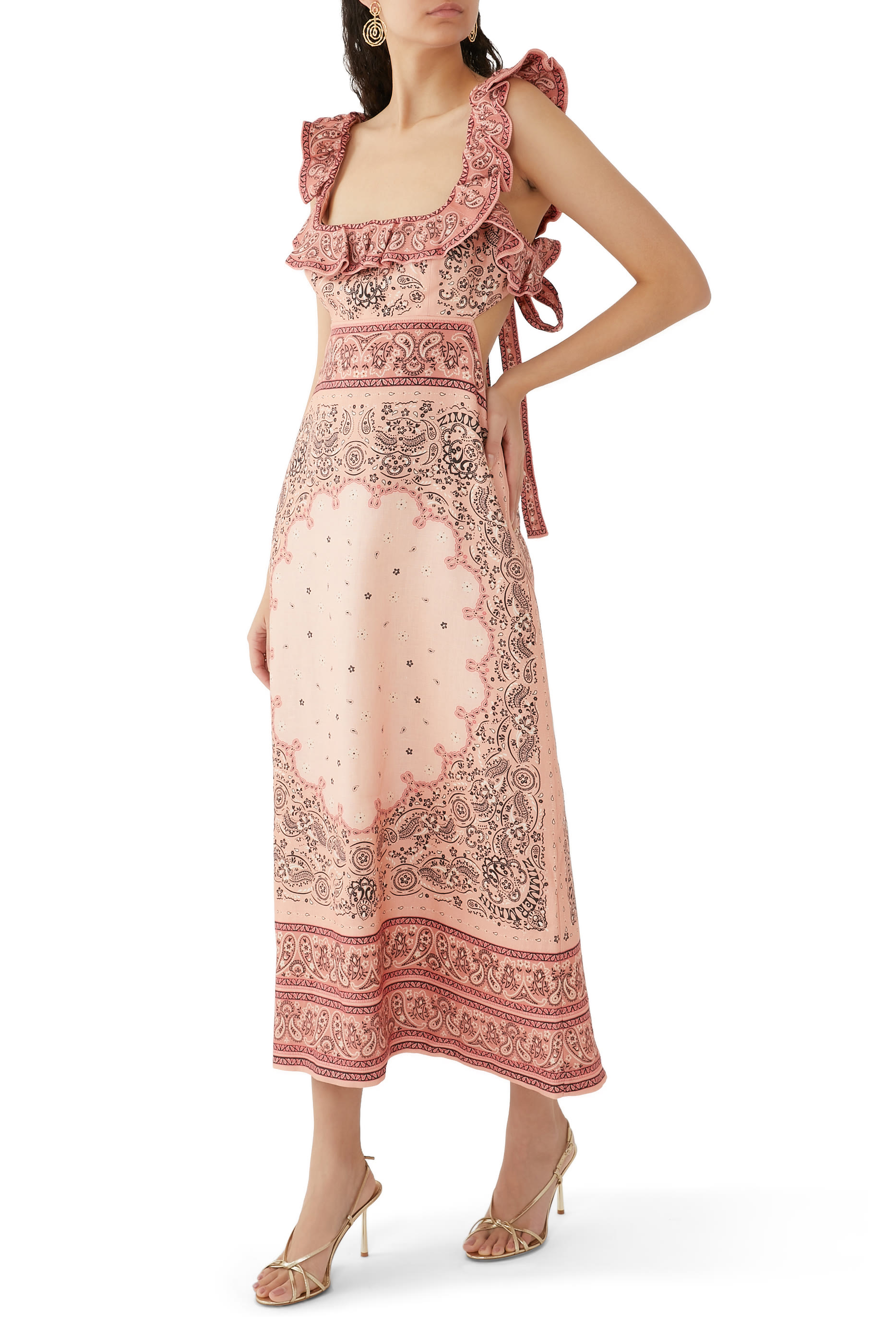 فستان ماتشميكر متوسط الطول بكشكش