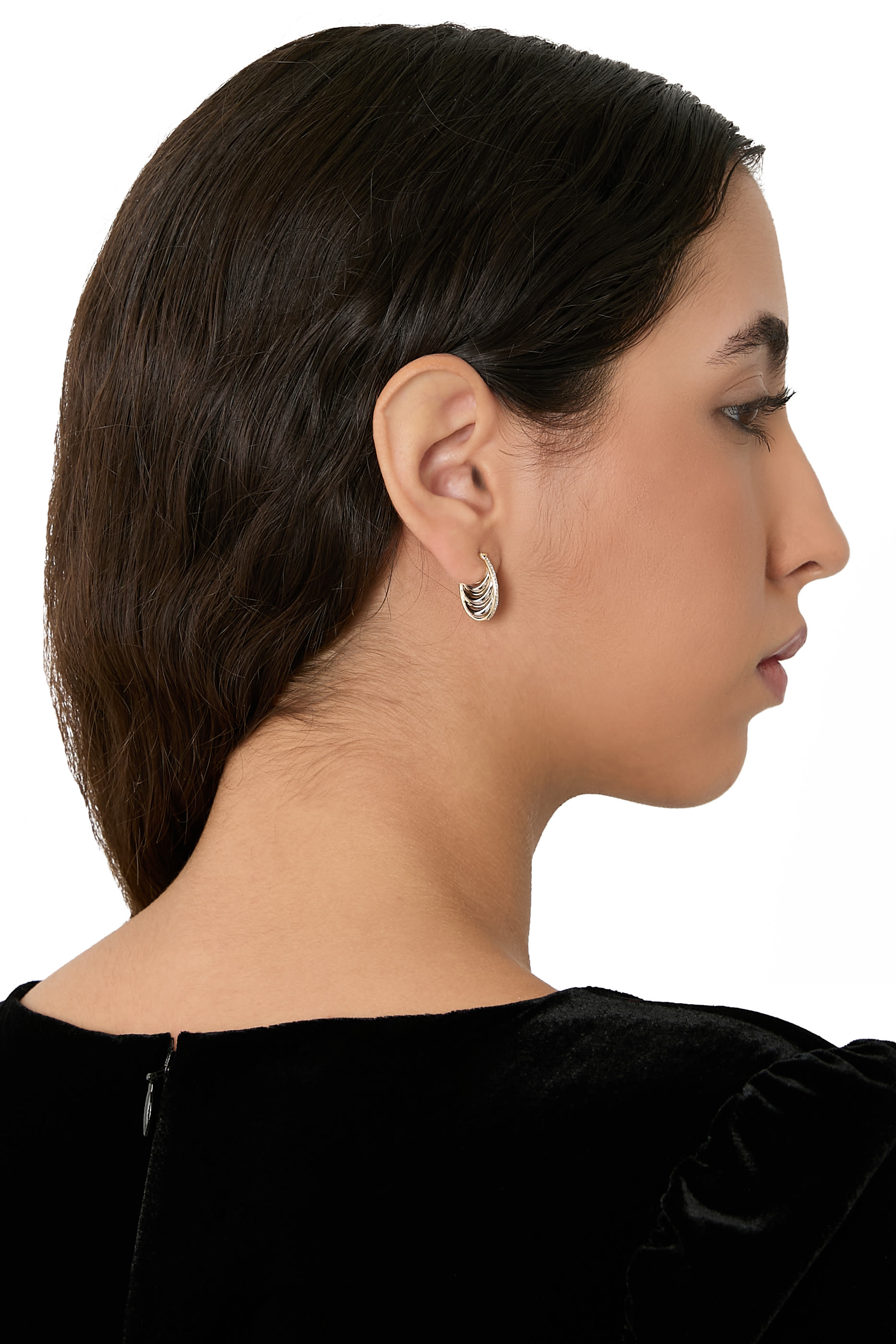 أقراط بثلاث أجزاء بتصميم مقوس، ذهب أبيض وذهب أصفر عيار 18 والماس