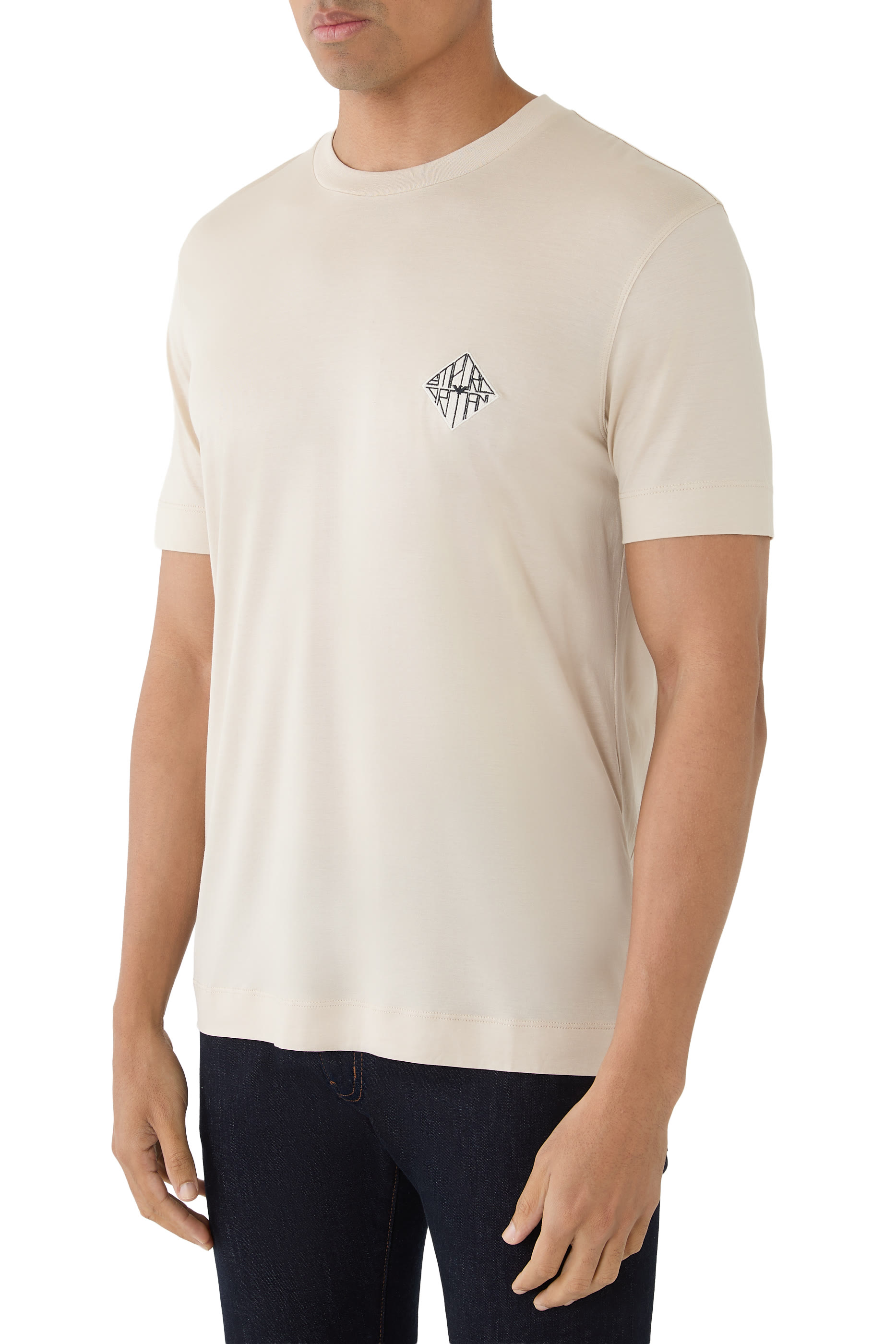 تيشيرت بشعار الماركة صغير