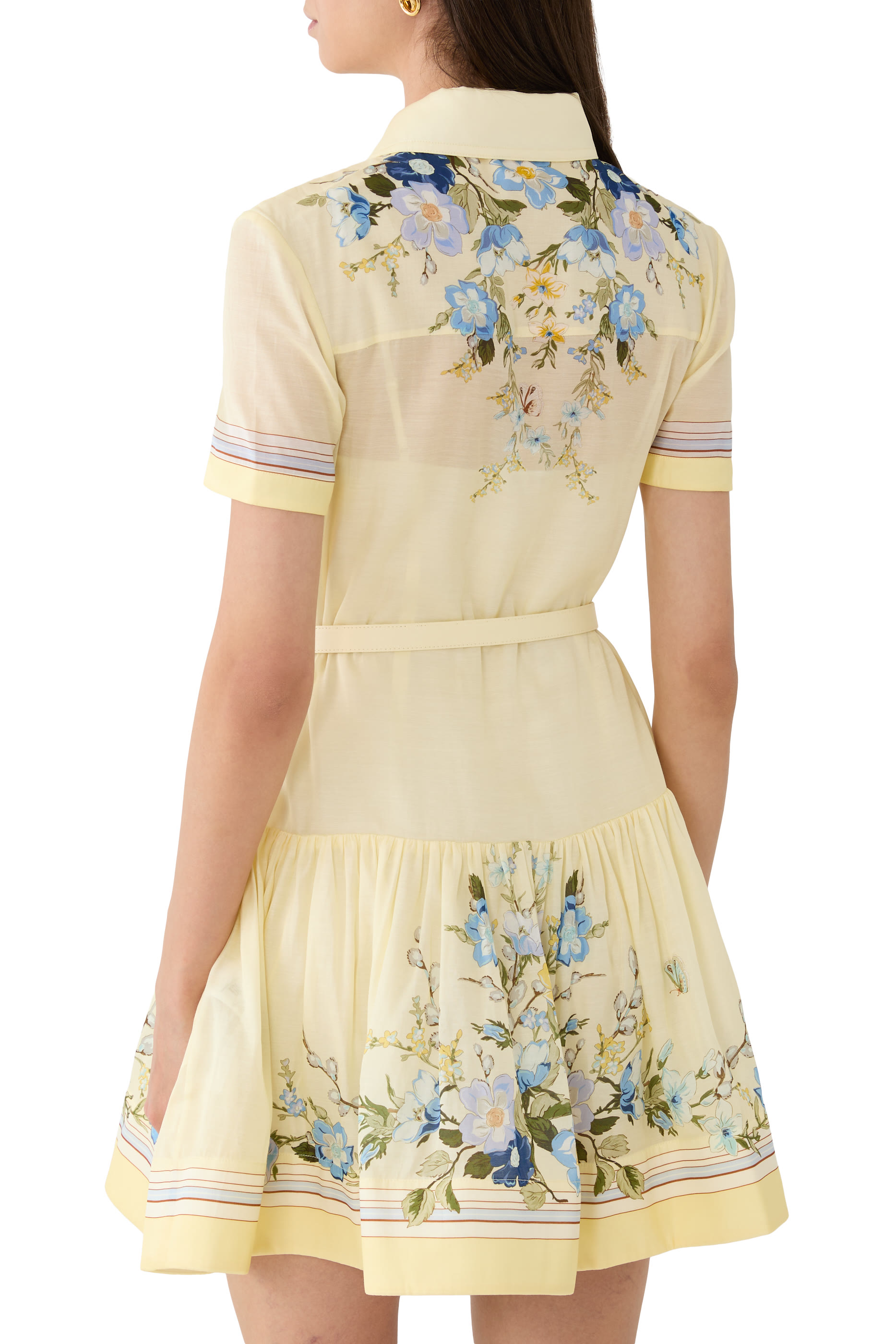 فستان قصير بنقشة زهور أورجانزا