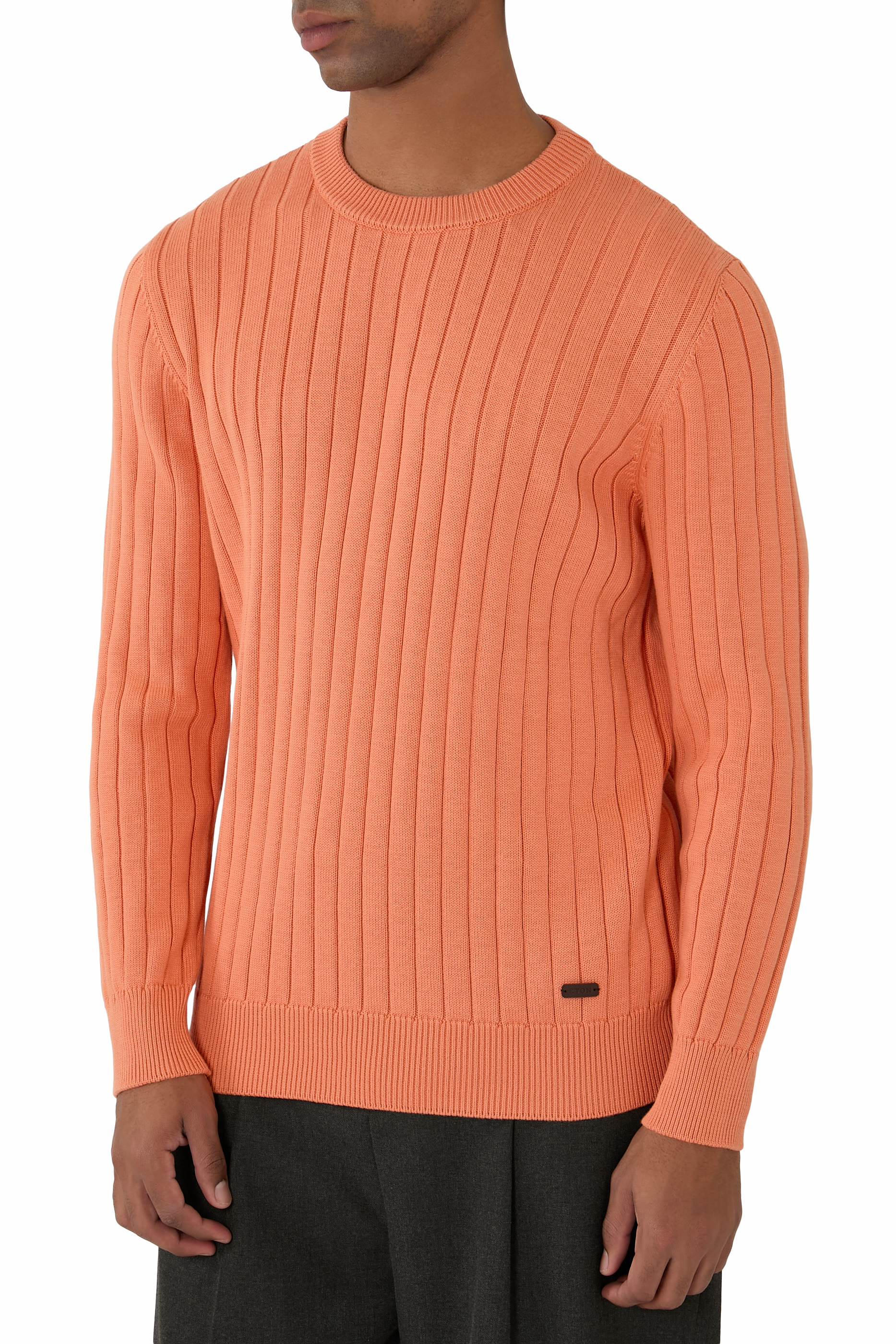 كنزة بياقة ضيقة نسيج مضلع